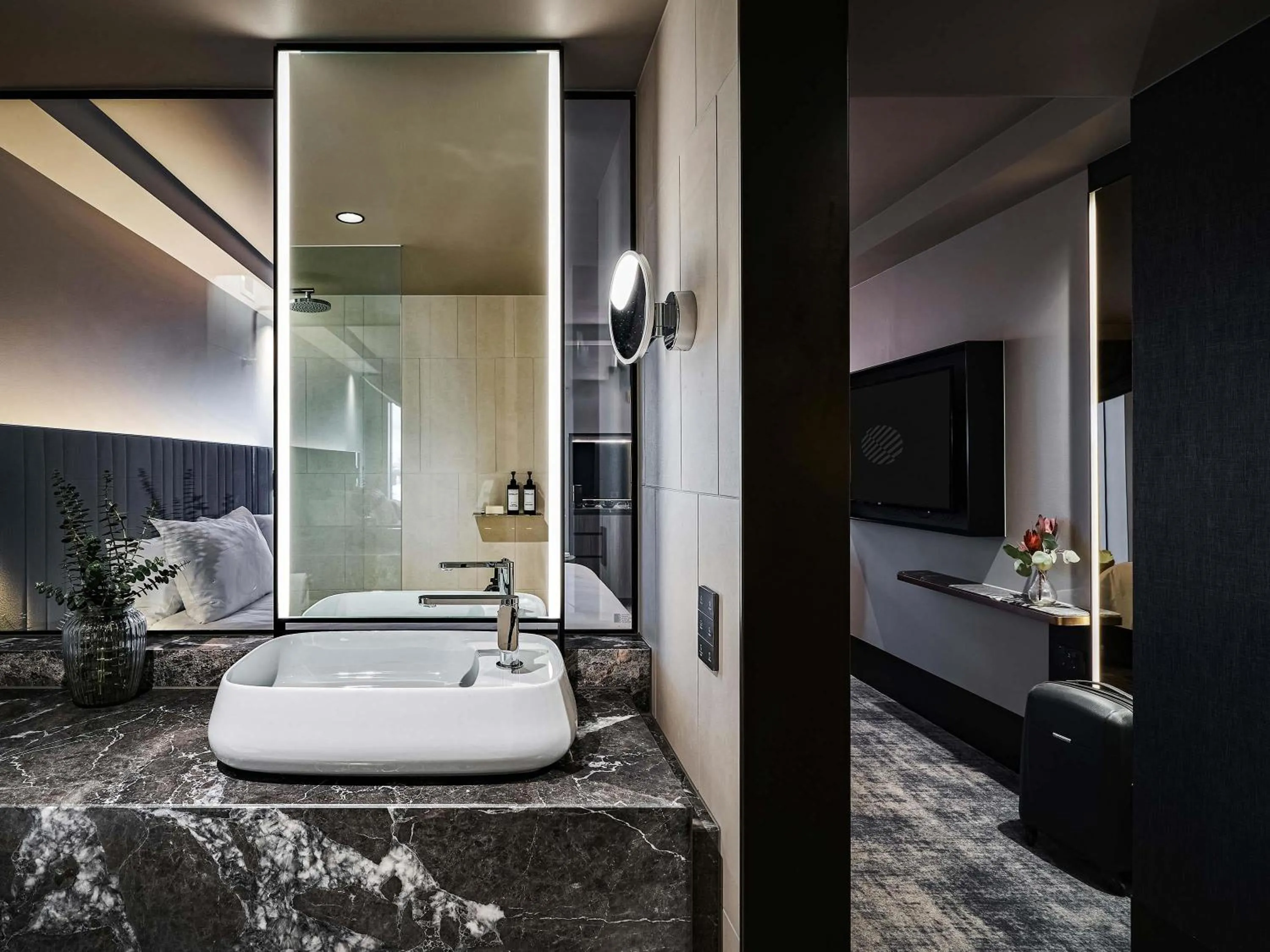 Superior King Room in Pullman Melbourne On the Park