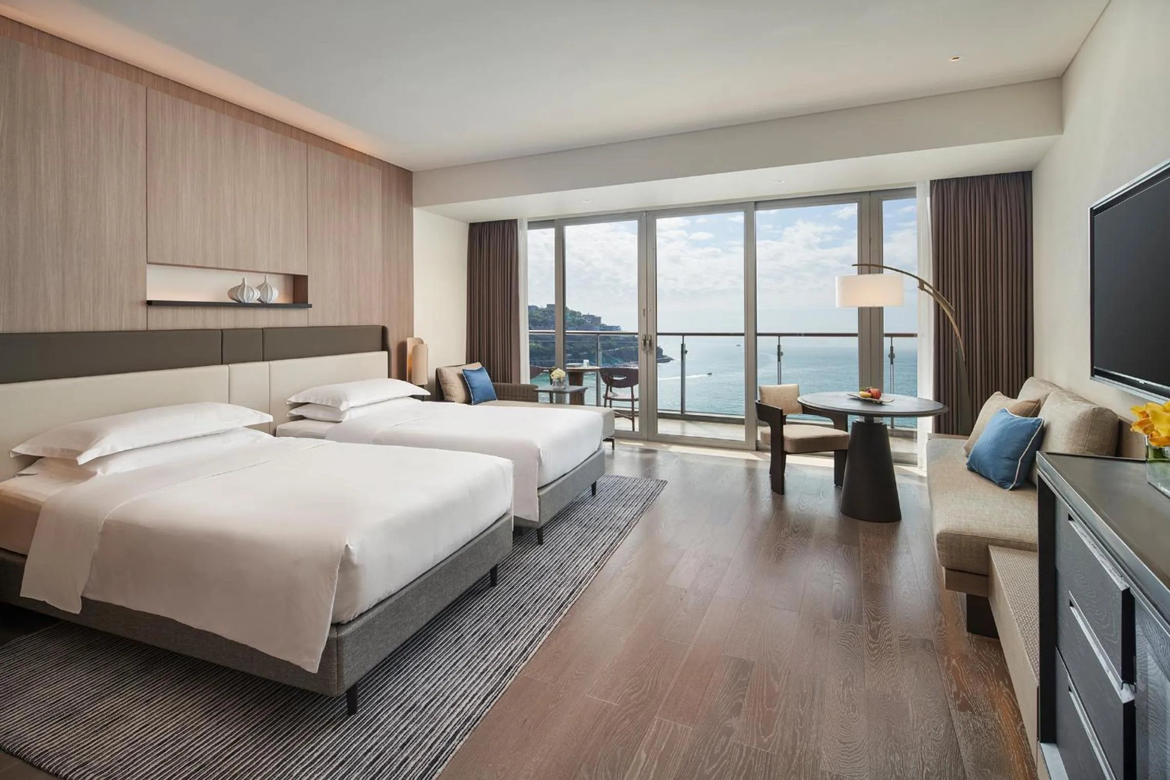 Upgrade Classic Room with Ocean View in Intercontinental Shenzhen Dameisha Resort by IHG