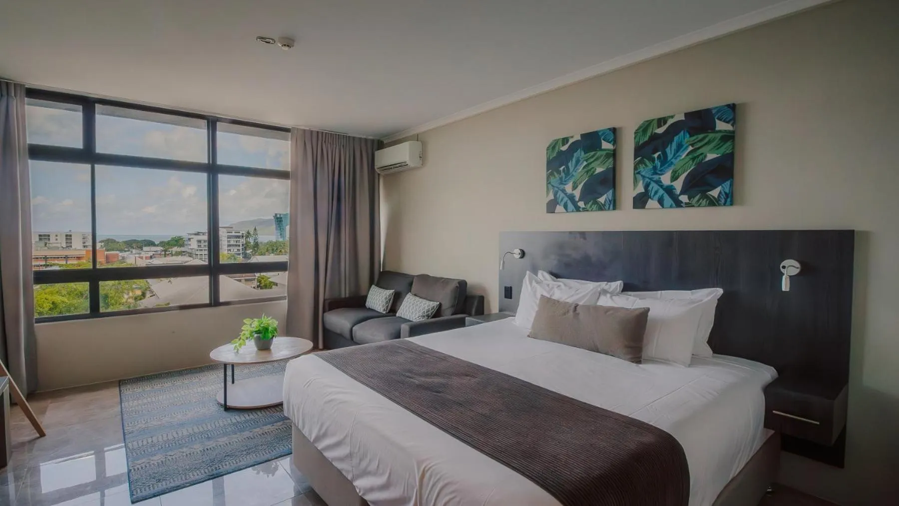 Superior Studio (ocean view) in Alivio Hotel Cairns