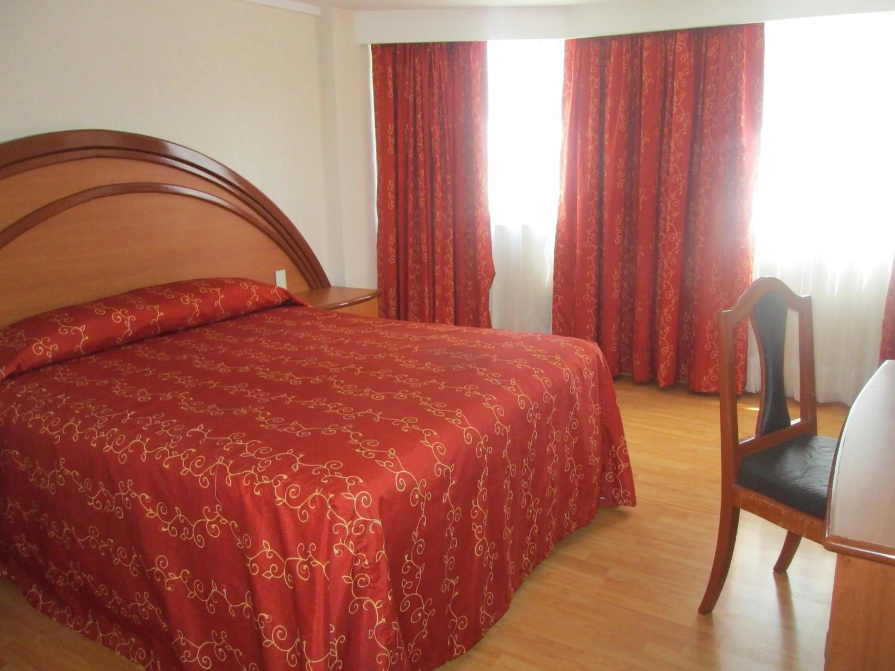 Single Room in Hotel Premier