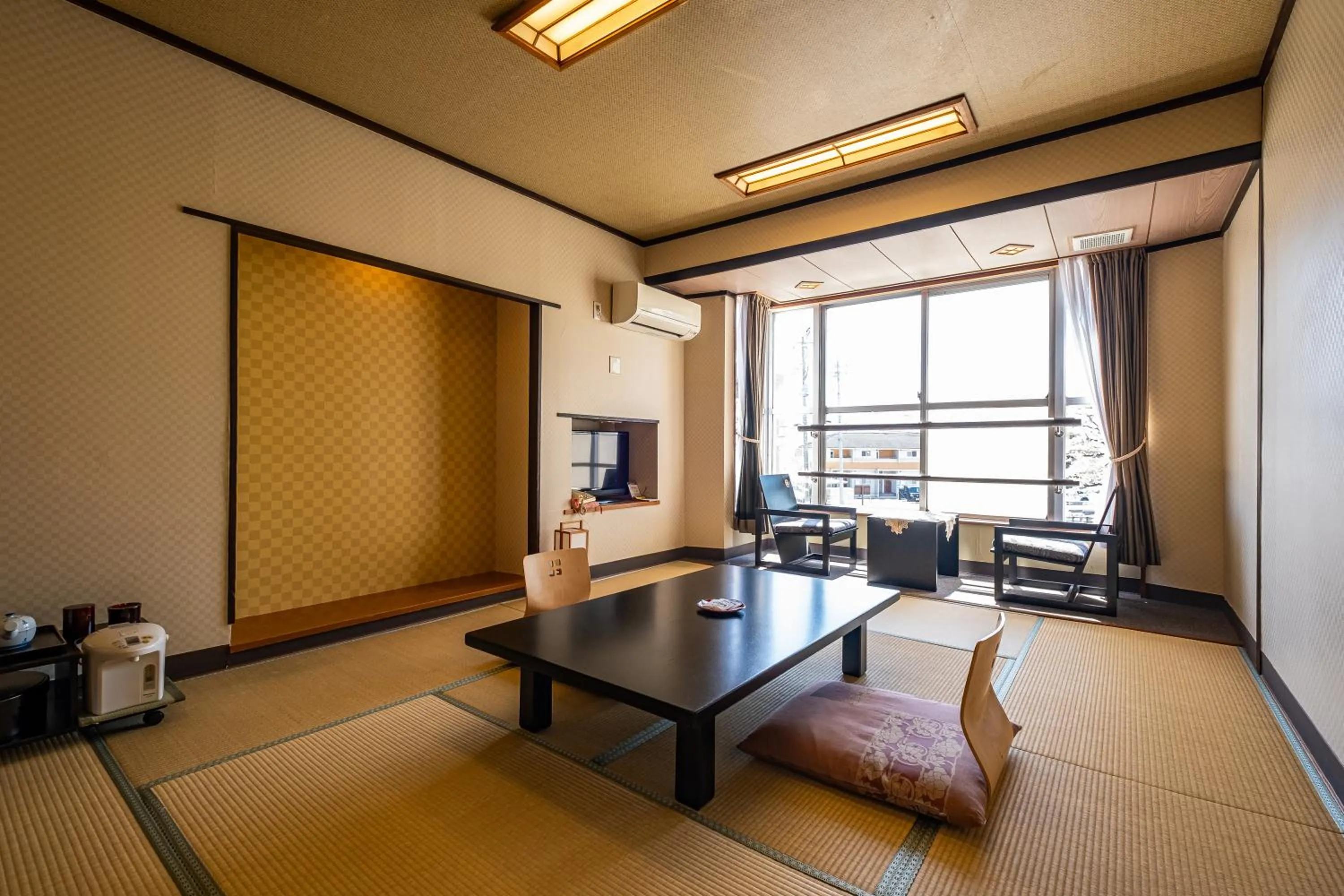 Economy Quadruple Room in Hotel Hatta