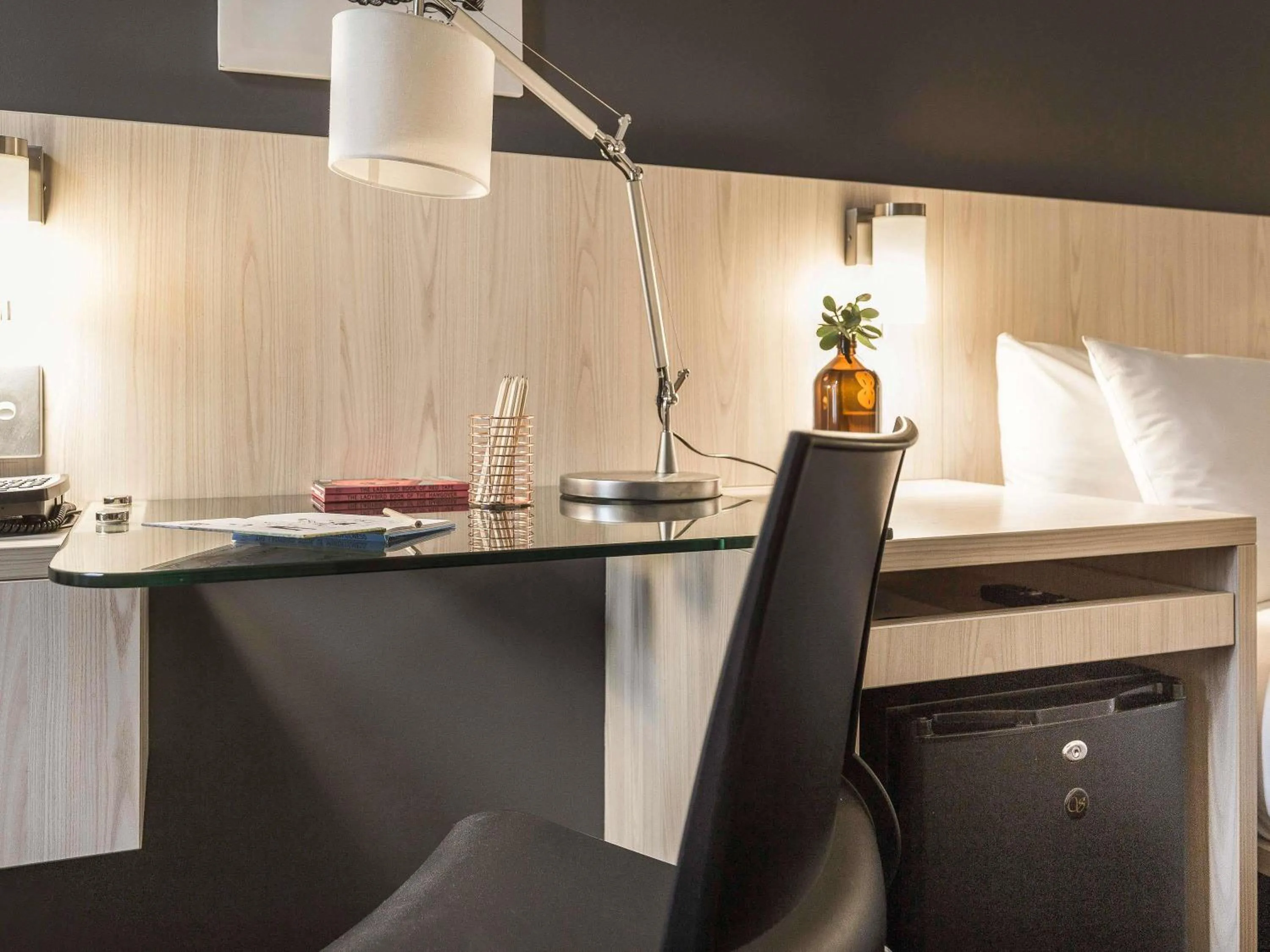 Superior King Room in ibis Sydney Barangaroo