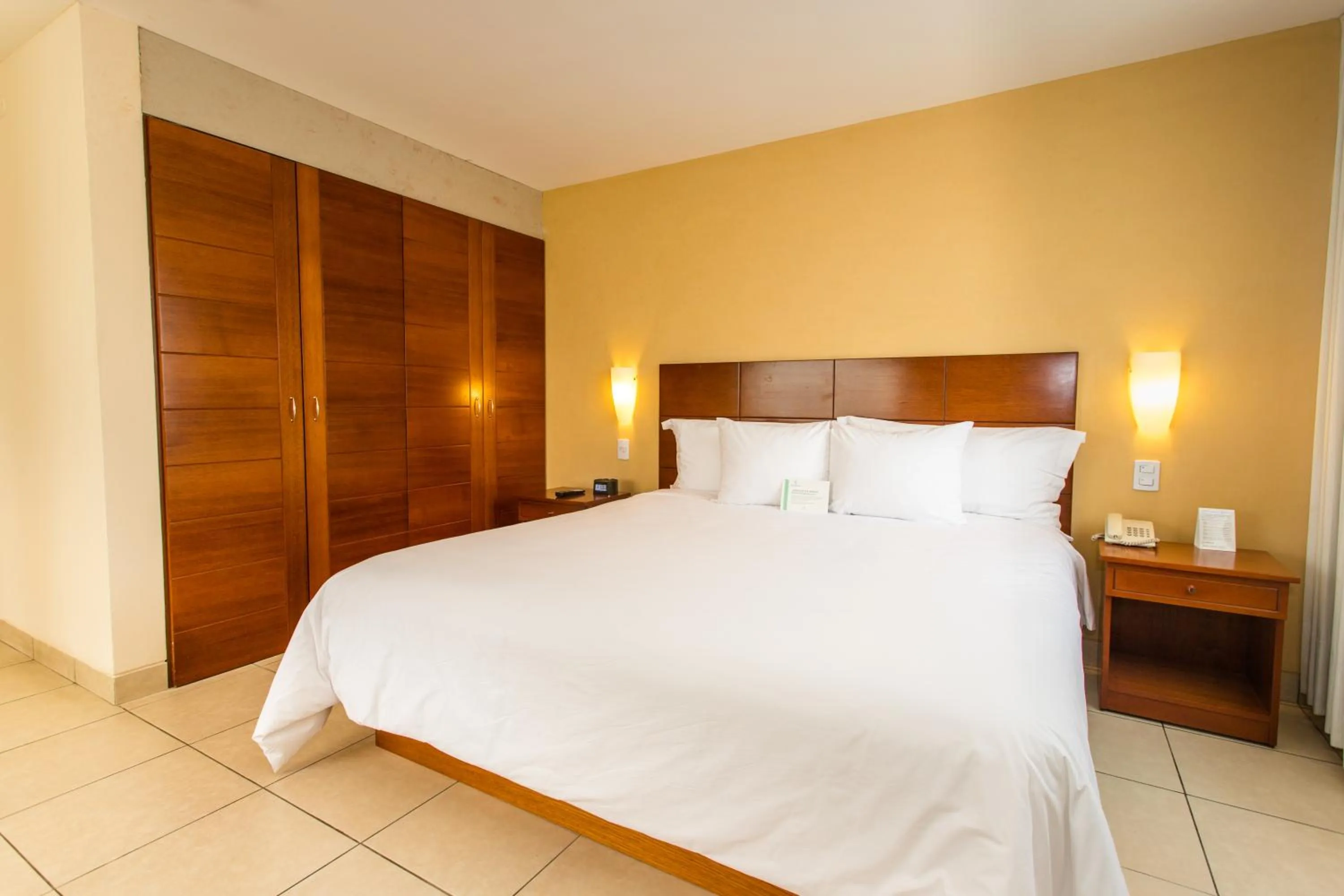 Superior Double Room in Wyndham Costa del Sol Pucallpa