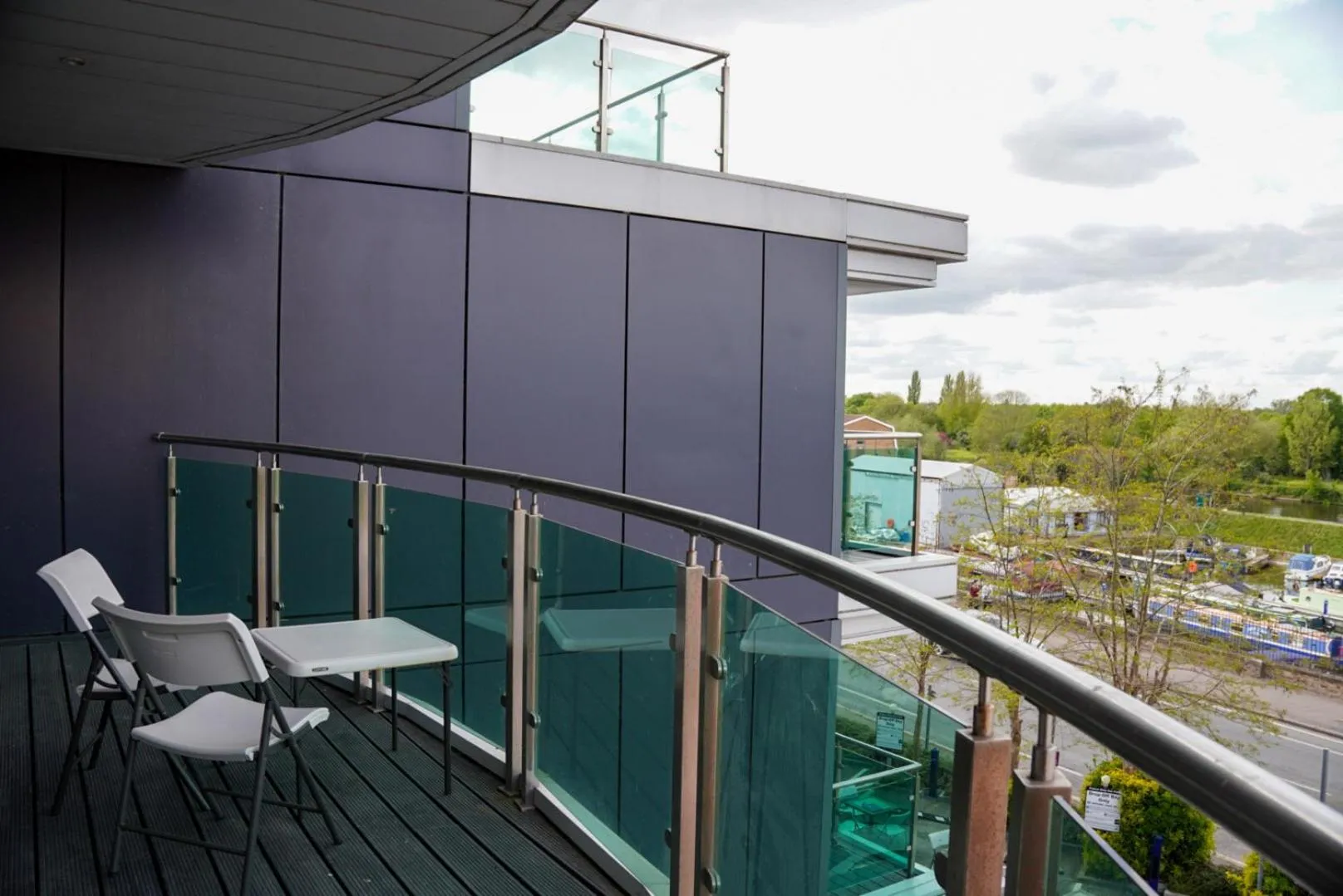 King Suite with Balcony in Crowne Plaza London - Kingston by IHG
