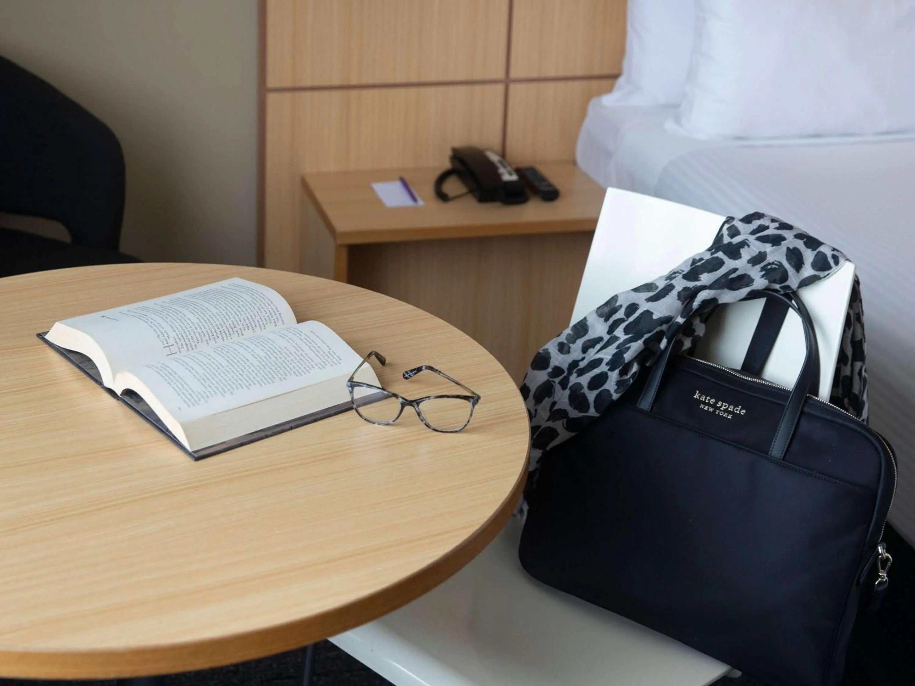 Standard Accessible Twin Room in Mercure Sydney Bankstown