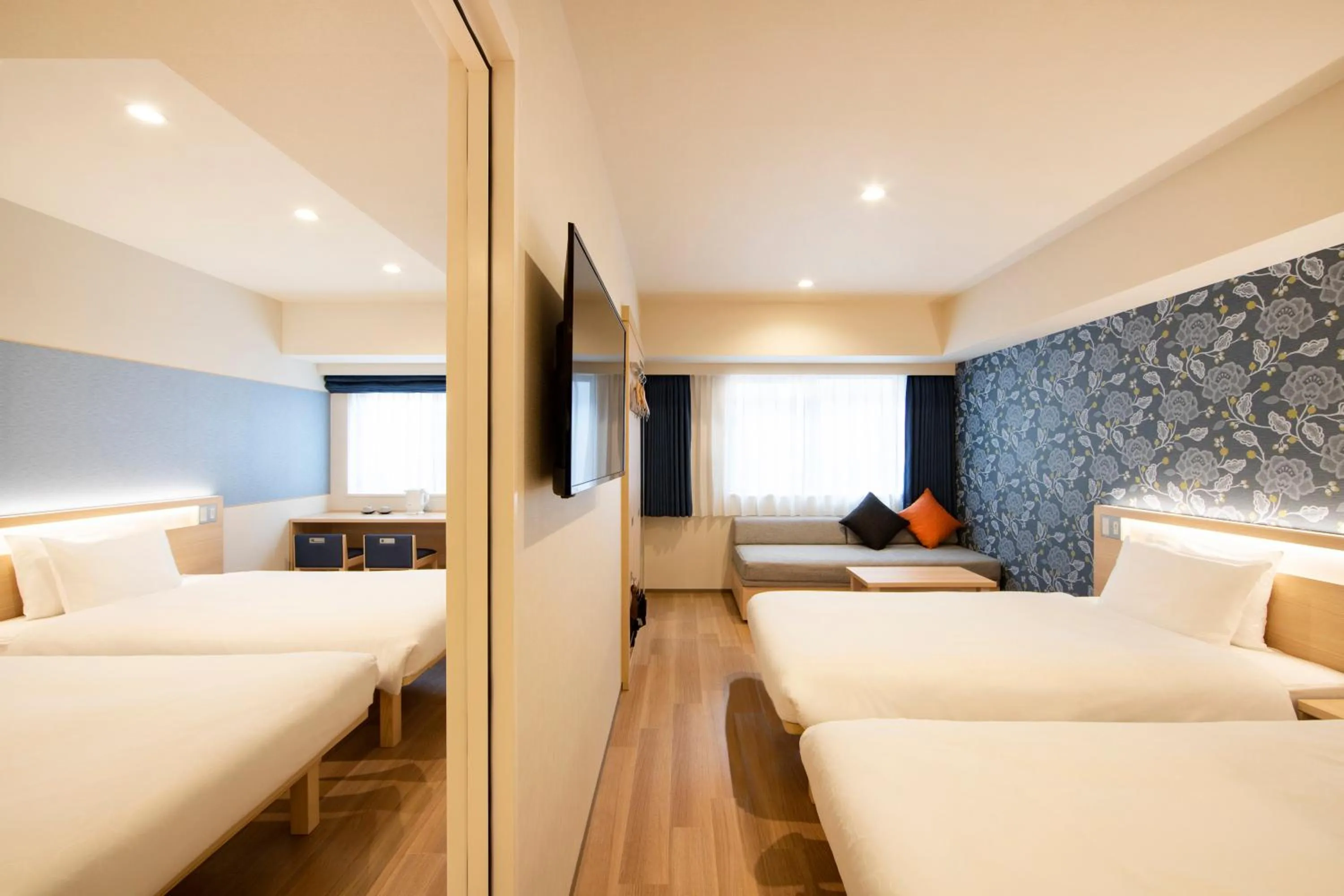 Connecting Rooms (4 Adults) in karaksa hotel TOKYO STATION
