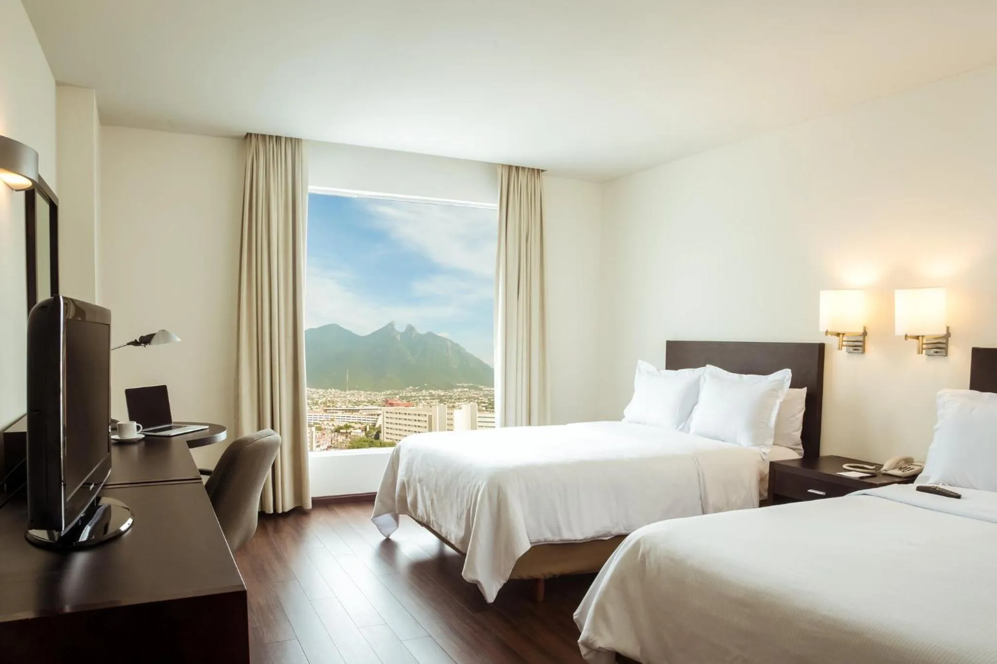 Superior Double Room in Fiesta Inn Monterrey Tecnologico