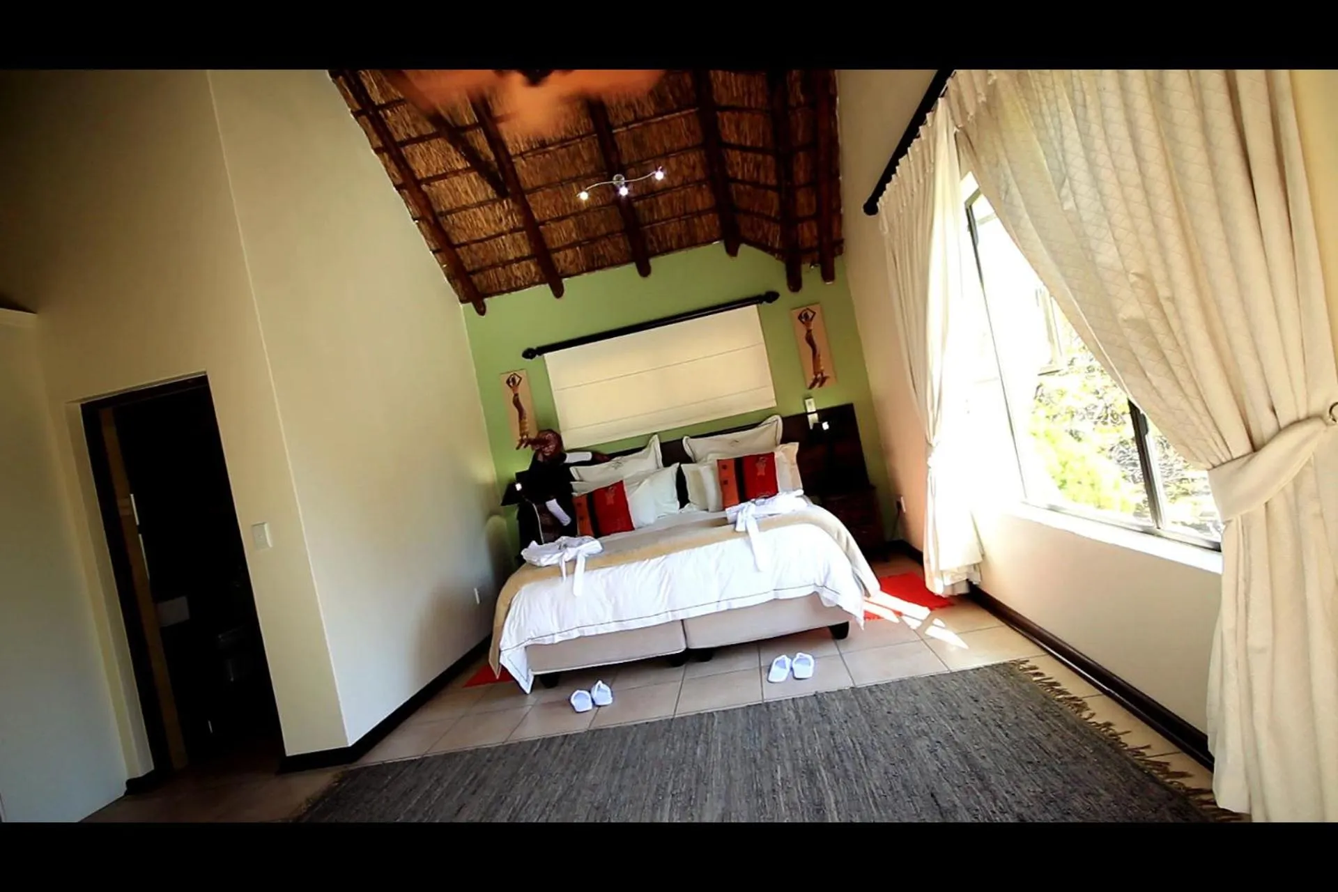 Luxury Double or Twin Suite 4 - single occupancy in Blue Hills Lodge