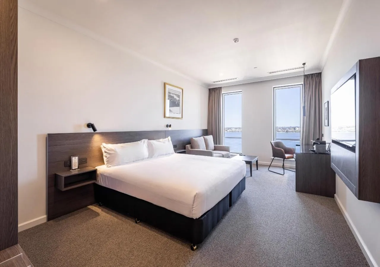Junior Club King Room in Duxton Hotel Perth