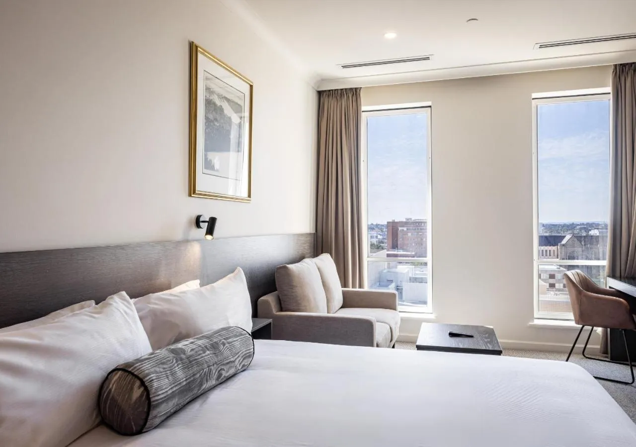 Deluxe King Room in Duxton Hotel Perth