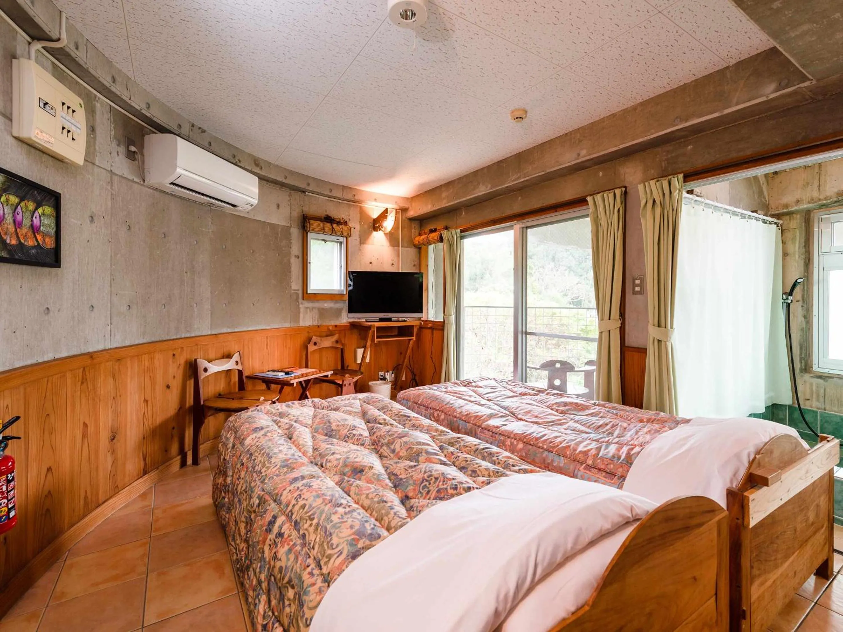 Twin Room in Buzz Resort