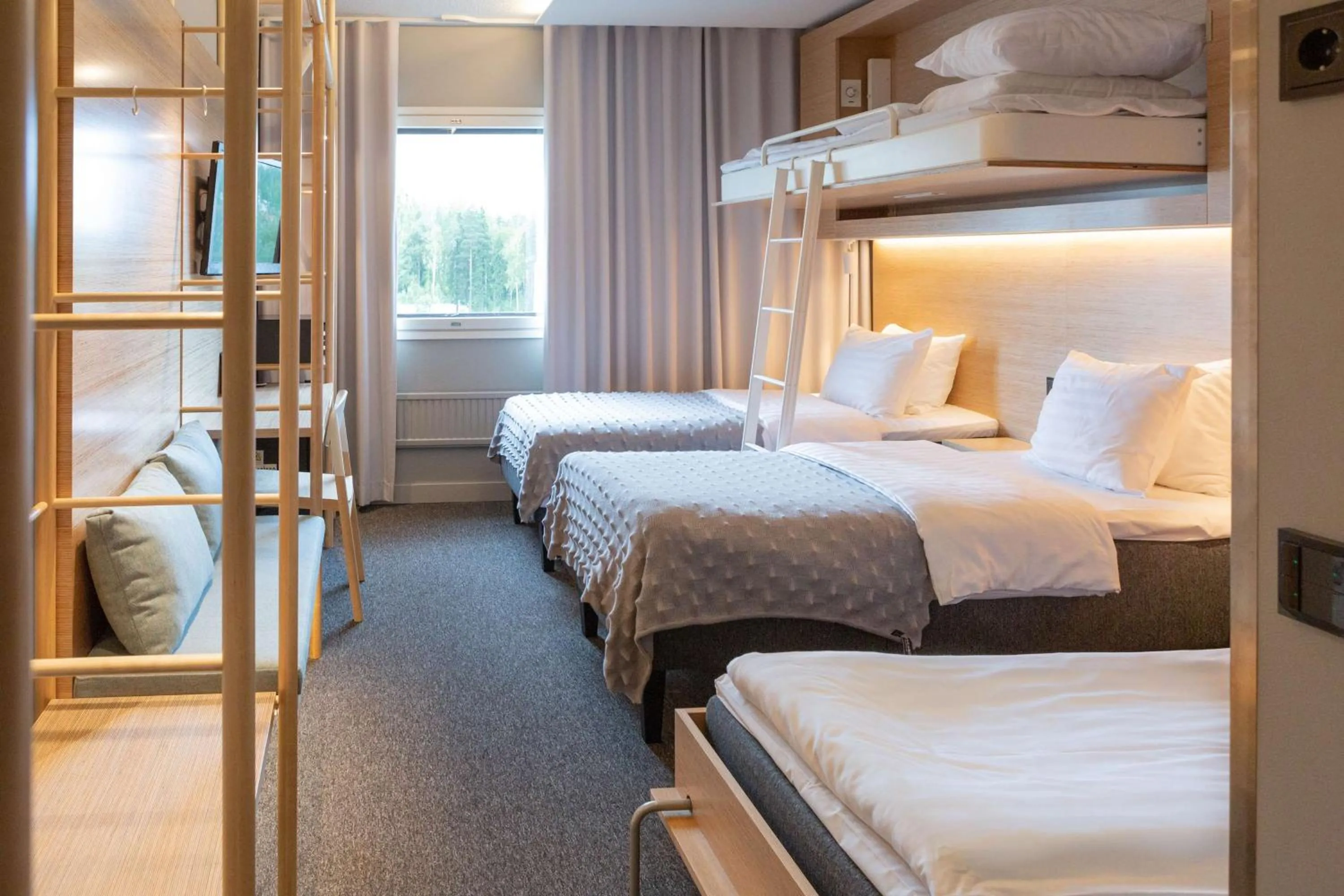 Standard Family Room in Scandic Helsinki Aviacongress