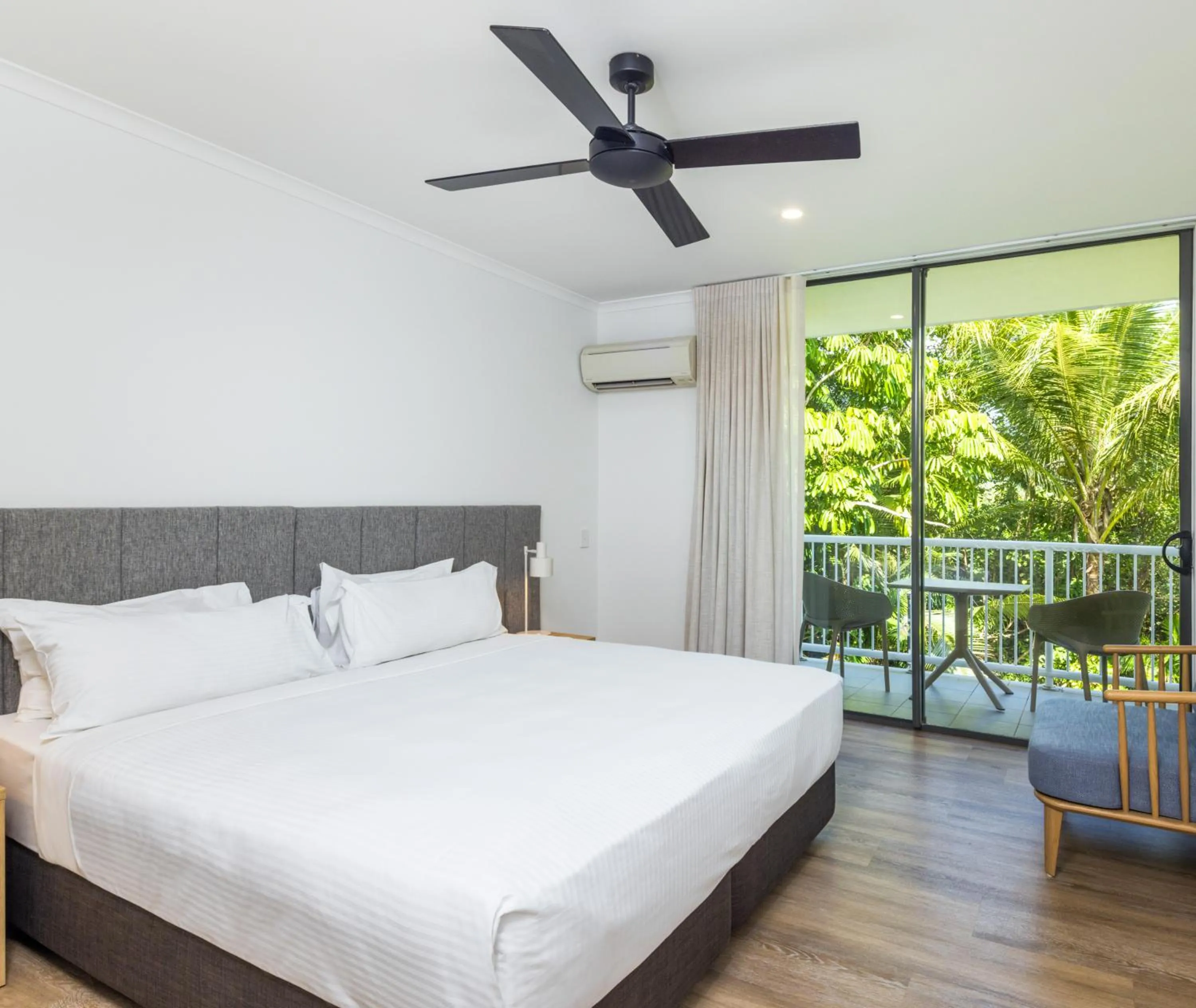 Hotel Room Garden View Premier in Oaks Port Douglas Resort