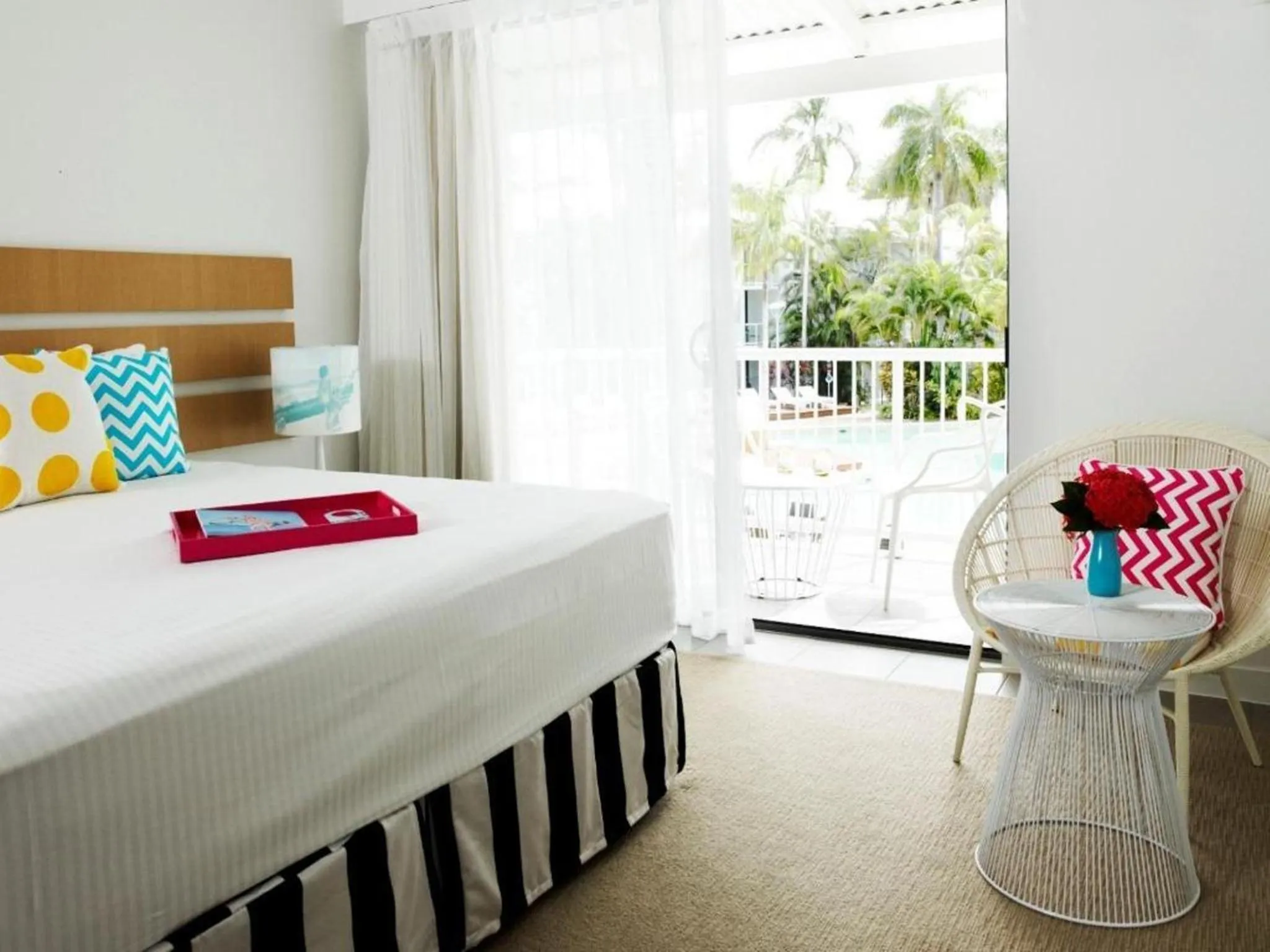 King Room with Garden View - No Housekeeping in Oaks Port Douglas Resort