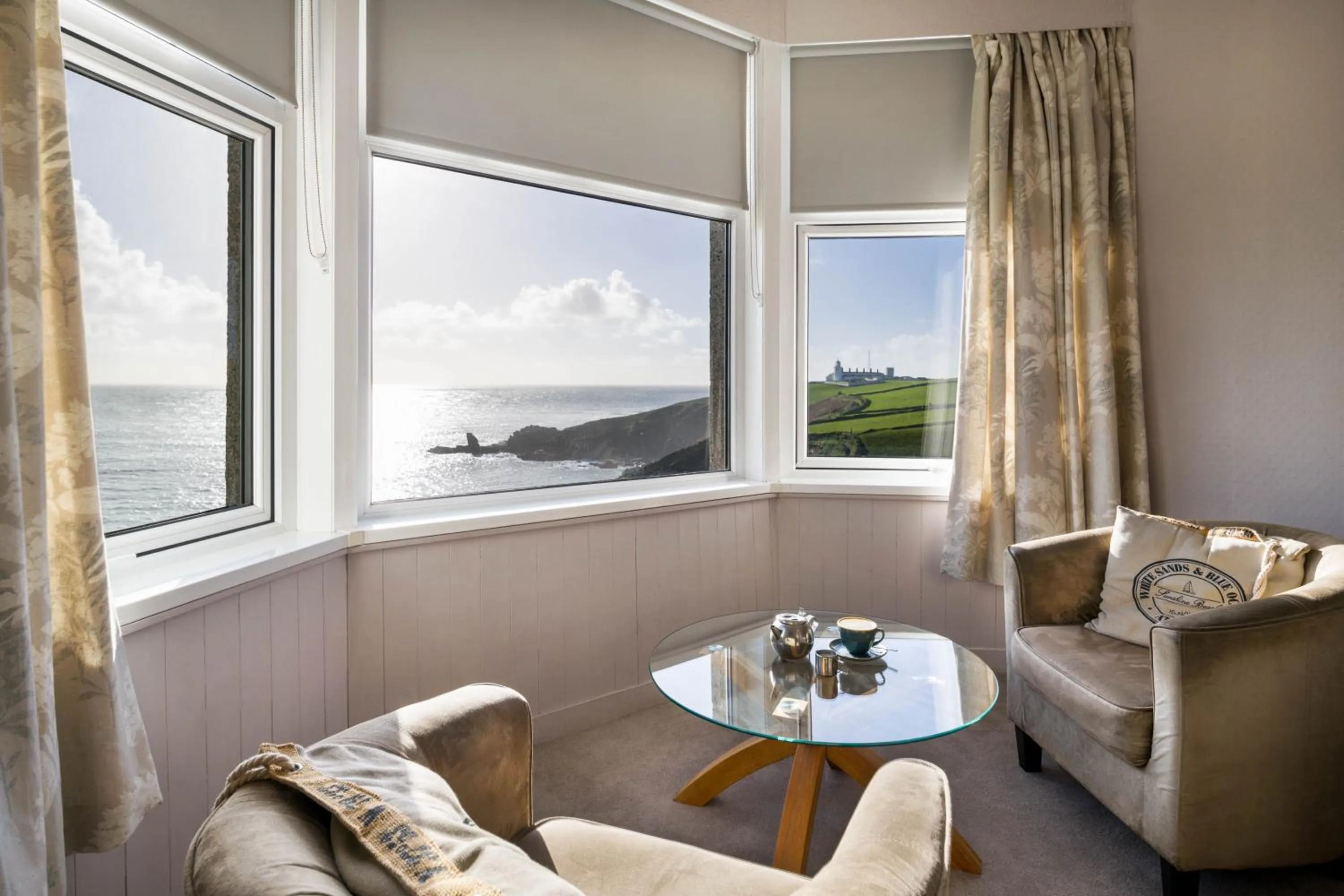 King Panoramic View in Housel Bay Hotel