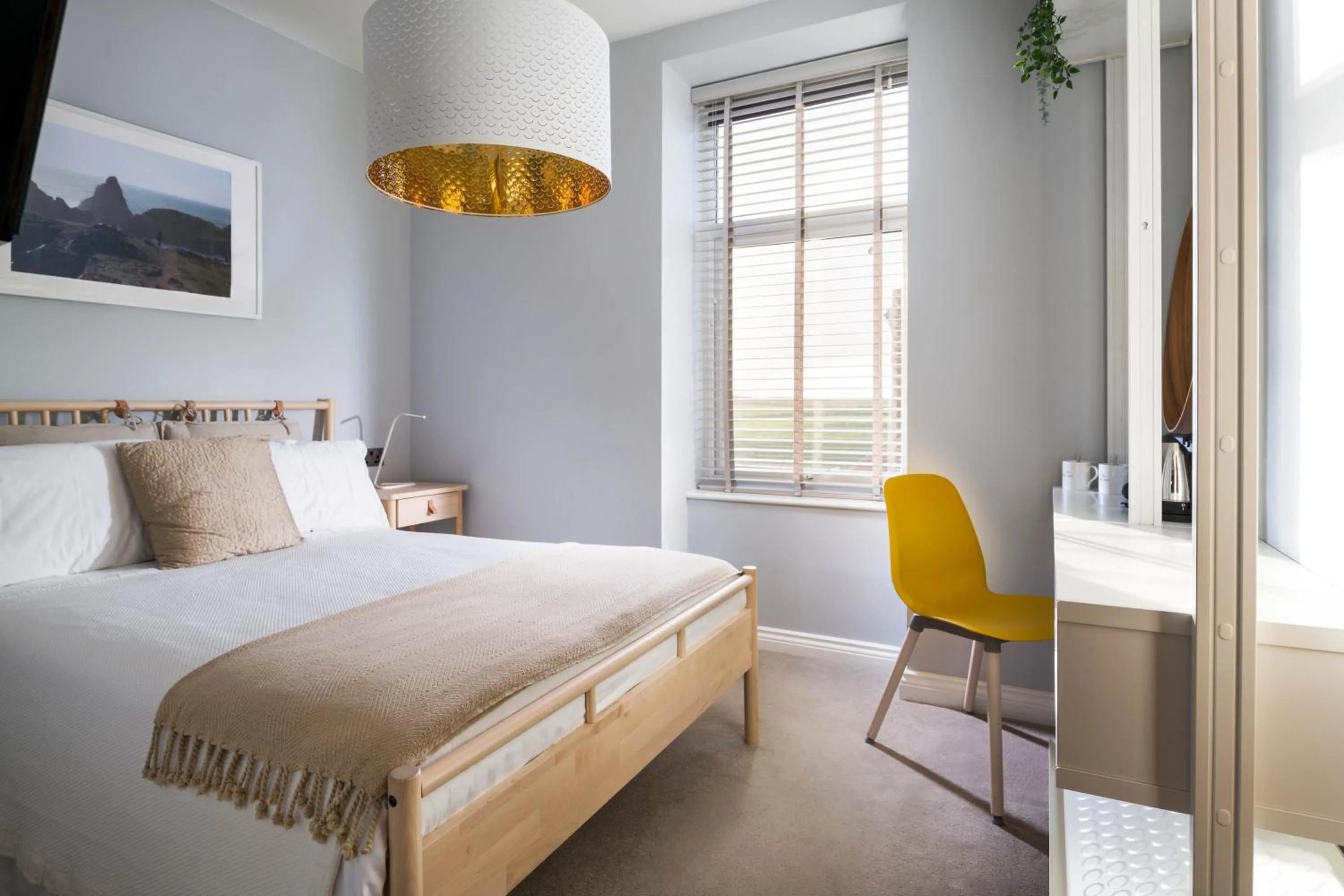 Cozy Country View - single occupancy in Housel Bay Hotel