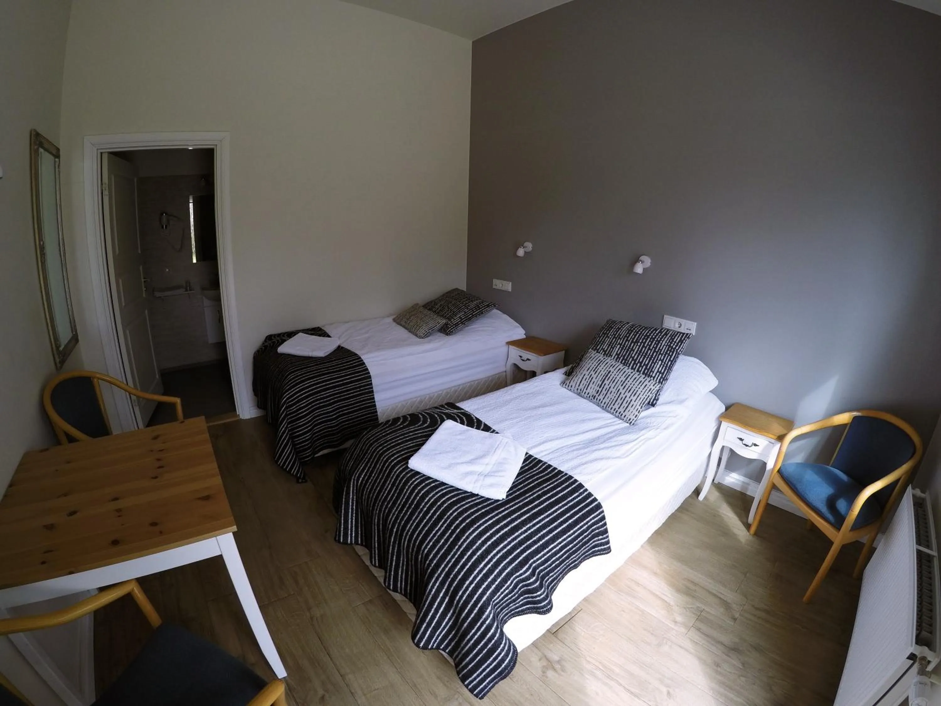 Double or Twin Room with Private Bathroom in Hotel Hjardarbol
