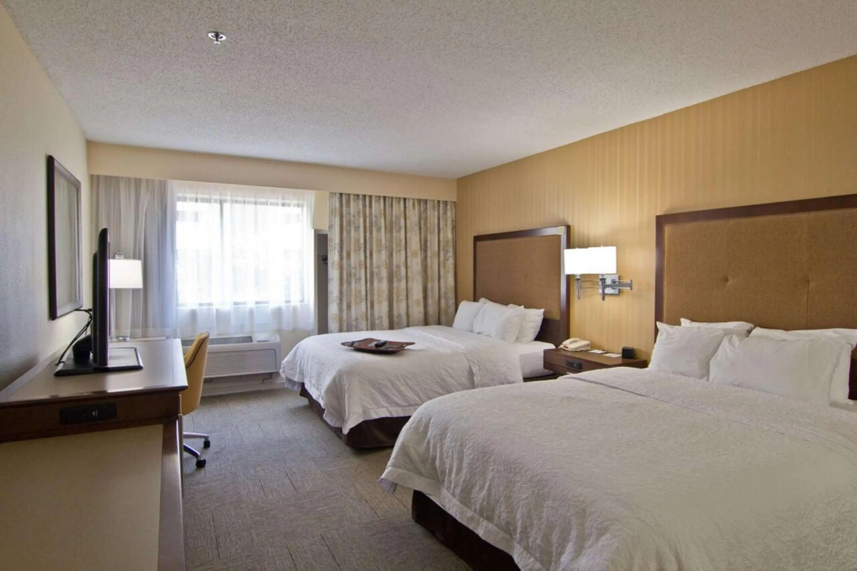 Queen Room with Two Queen Beds in Hampton Inn & Suites Chillicothe