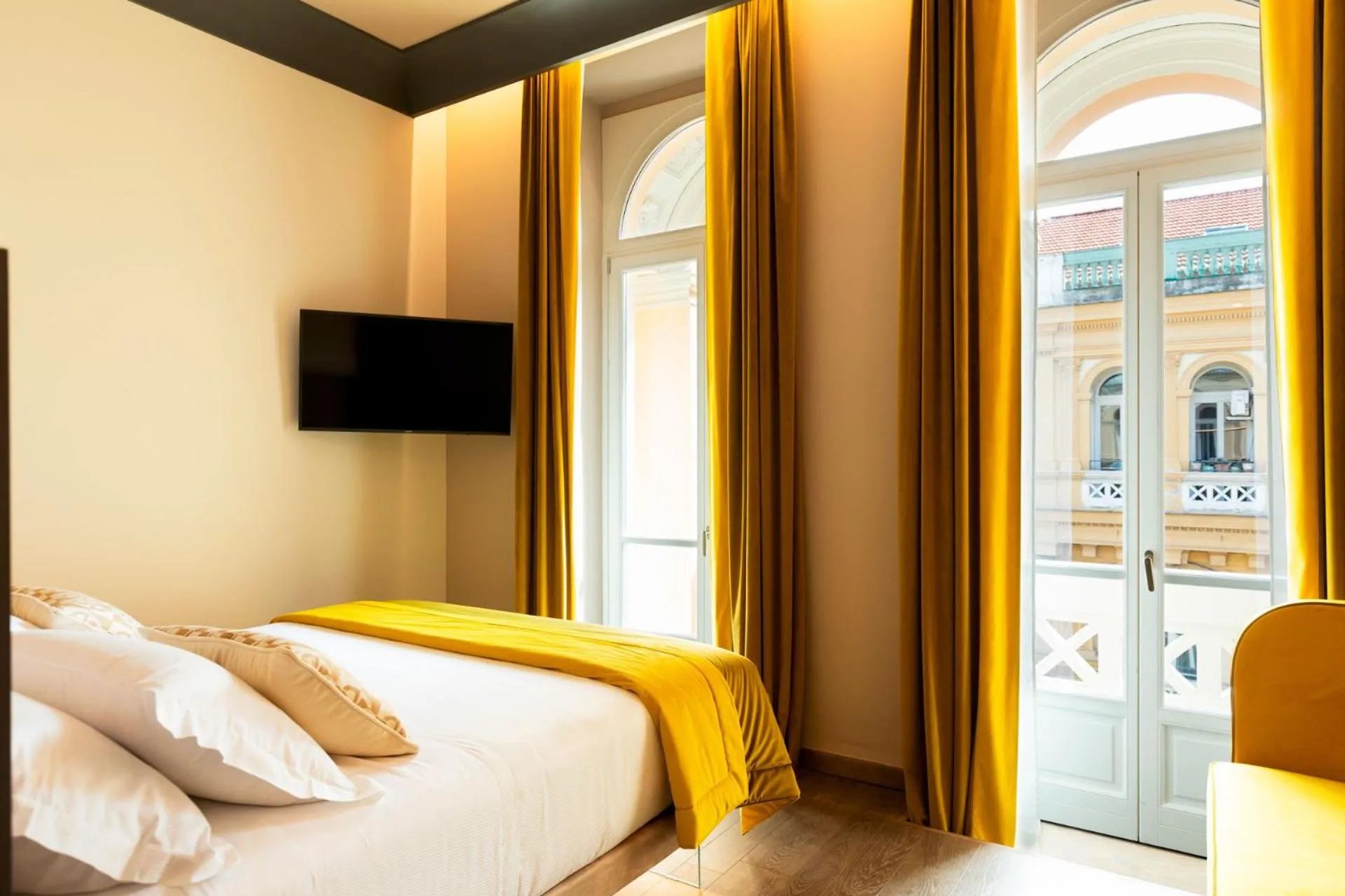 Deluxe Family Room in Amadomus Luxury Suites