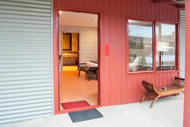 Queen Room - Disability Access in Bairnsdale Motel