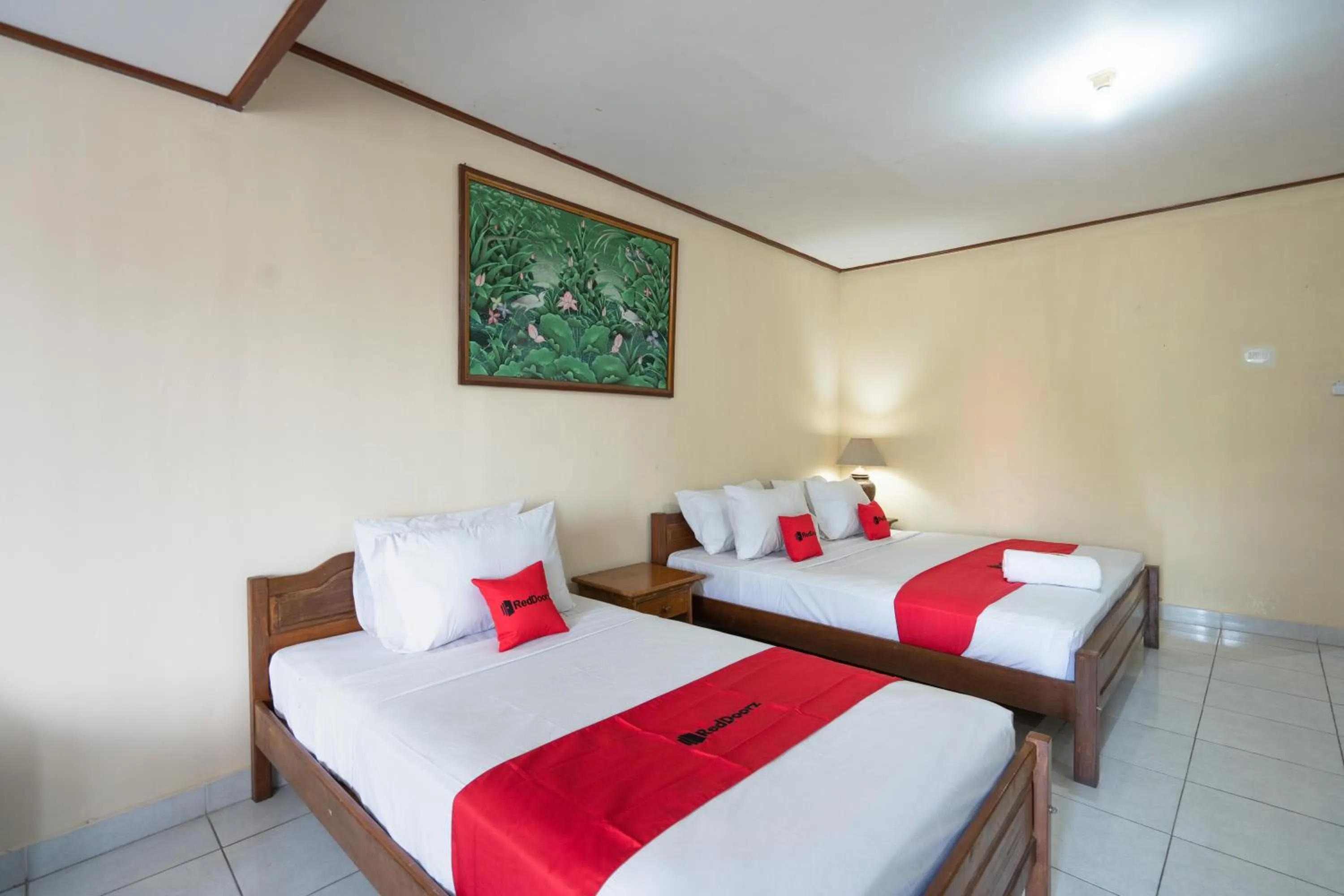 Suite in RedDoorz Plus at Mahajaya Hotel Denpasar