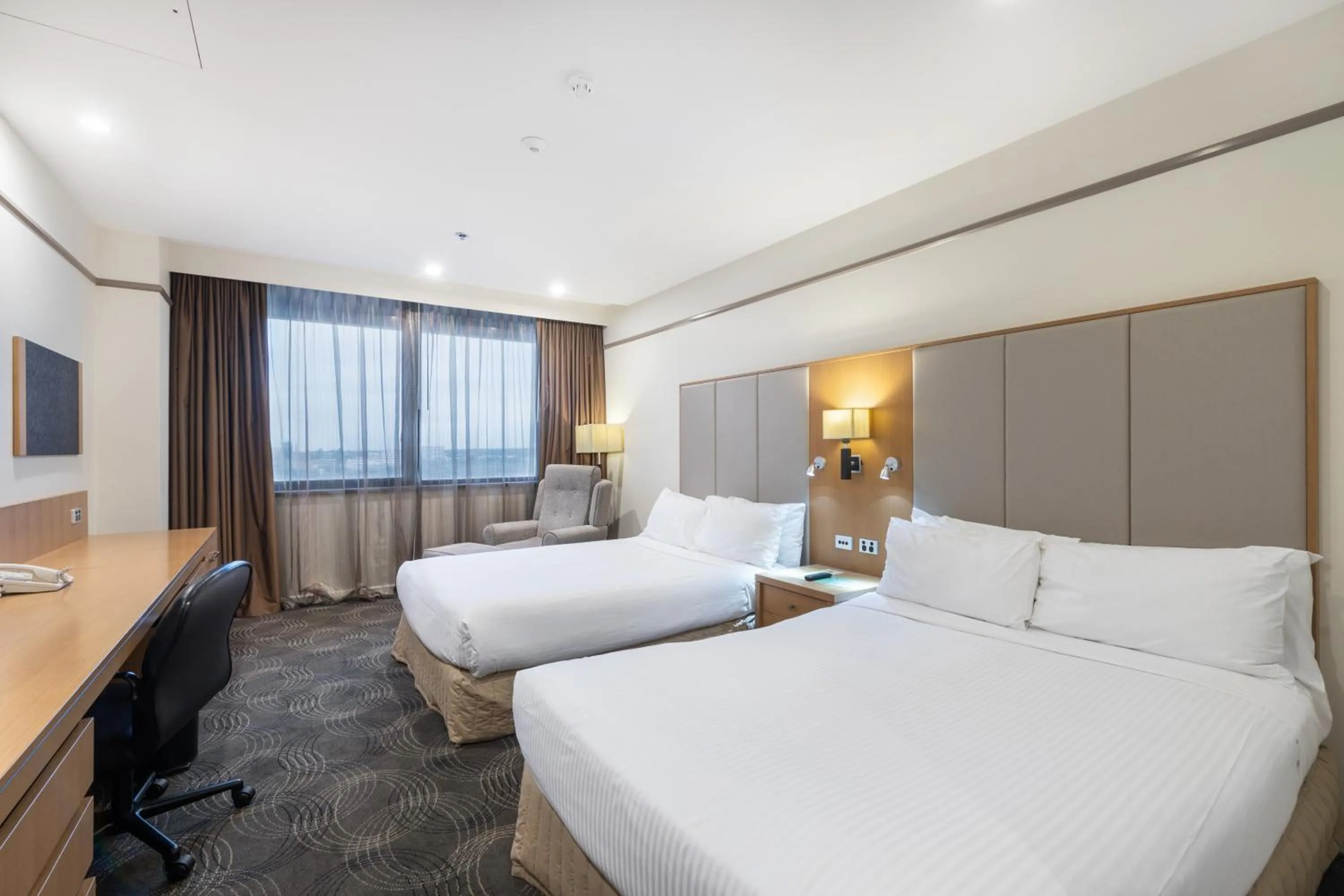  Superior Park Twin in Stamford Plaza Adelaide