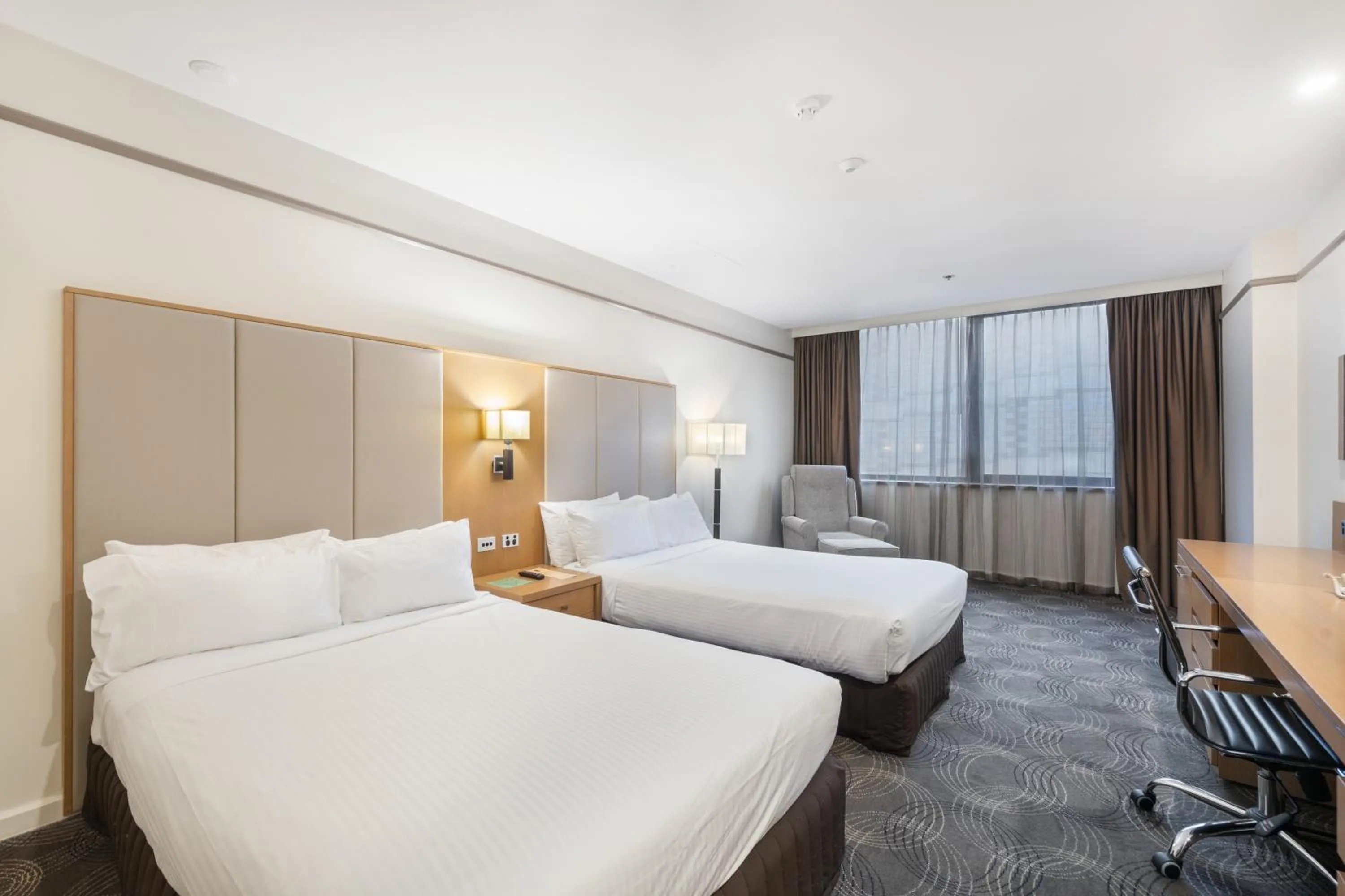 Superior City Twin in Stamford Plaza Adelaide