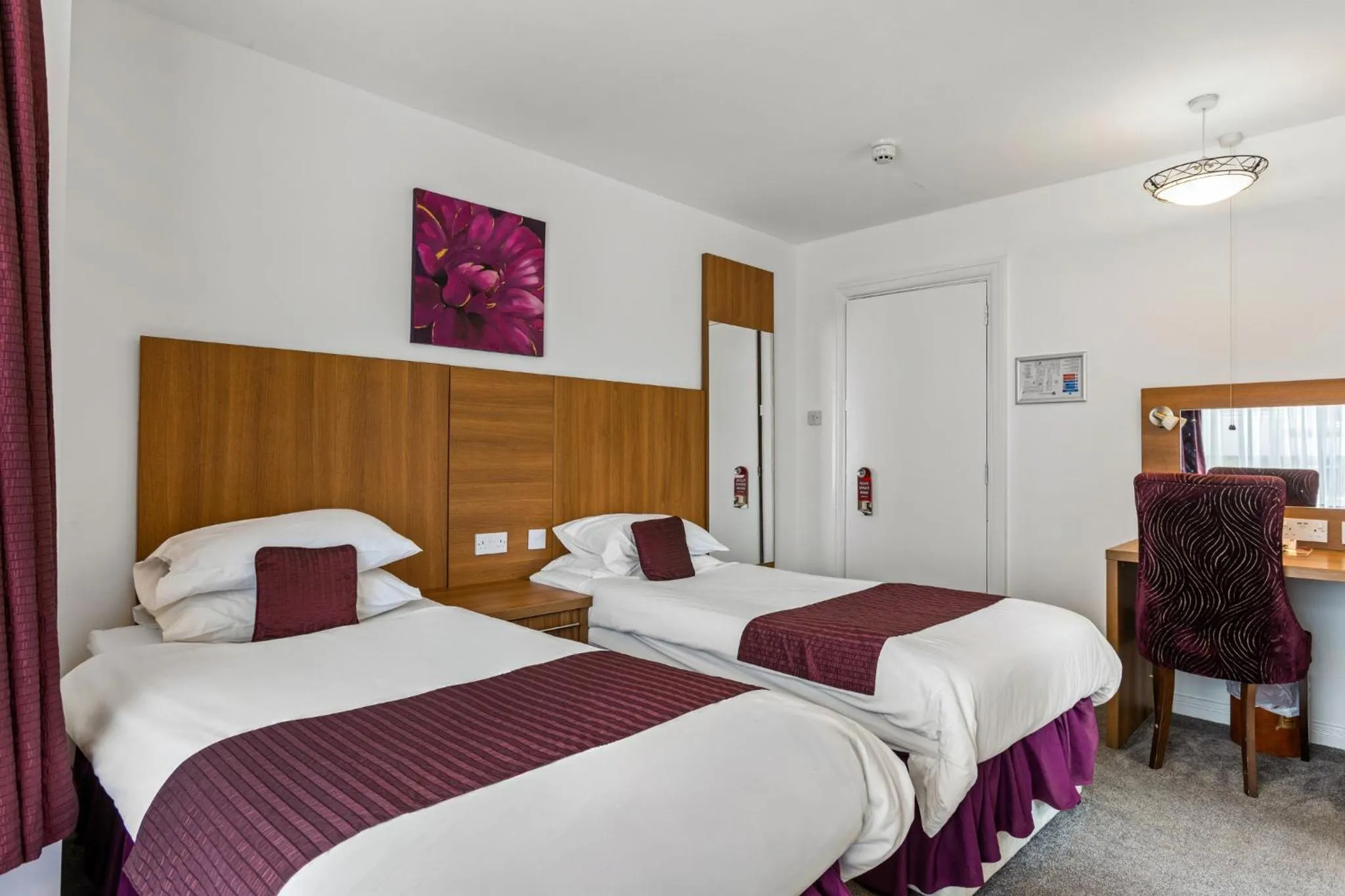 Twin Room in Magnuson Hotel Sandy Lodge Newquay