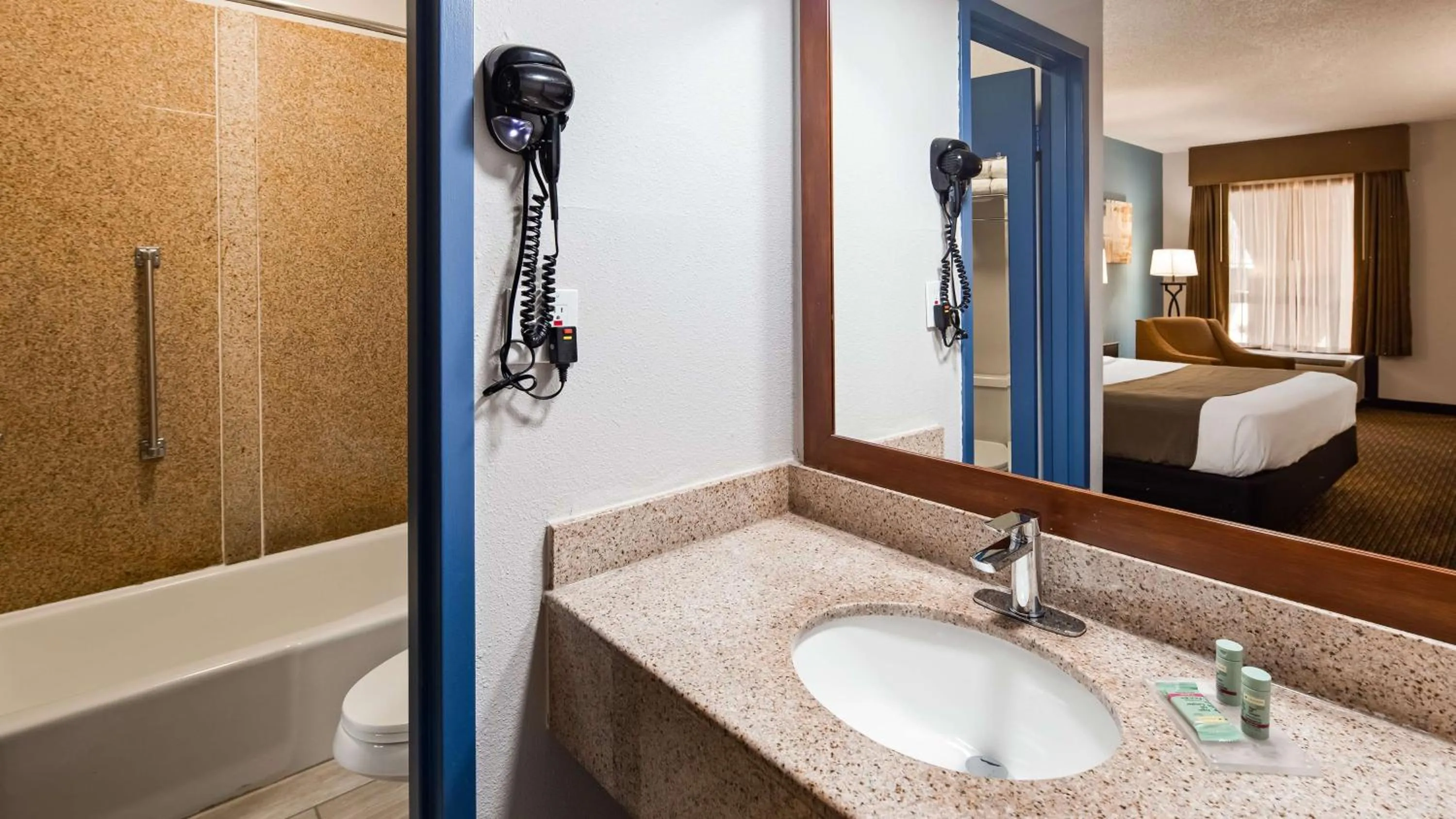 King Room - Smoking  in Best Western Emporia