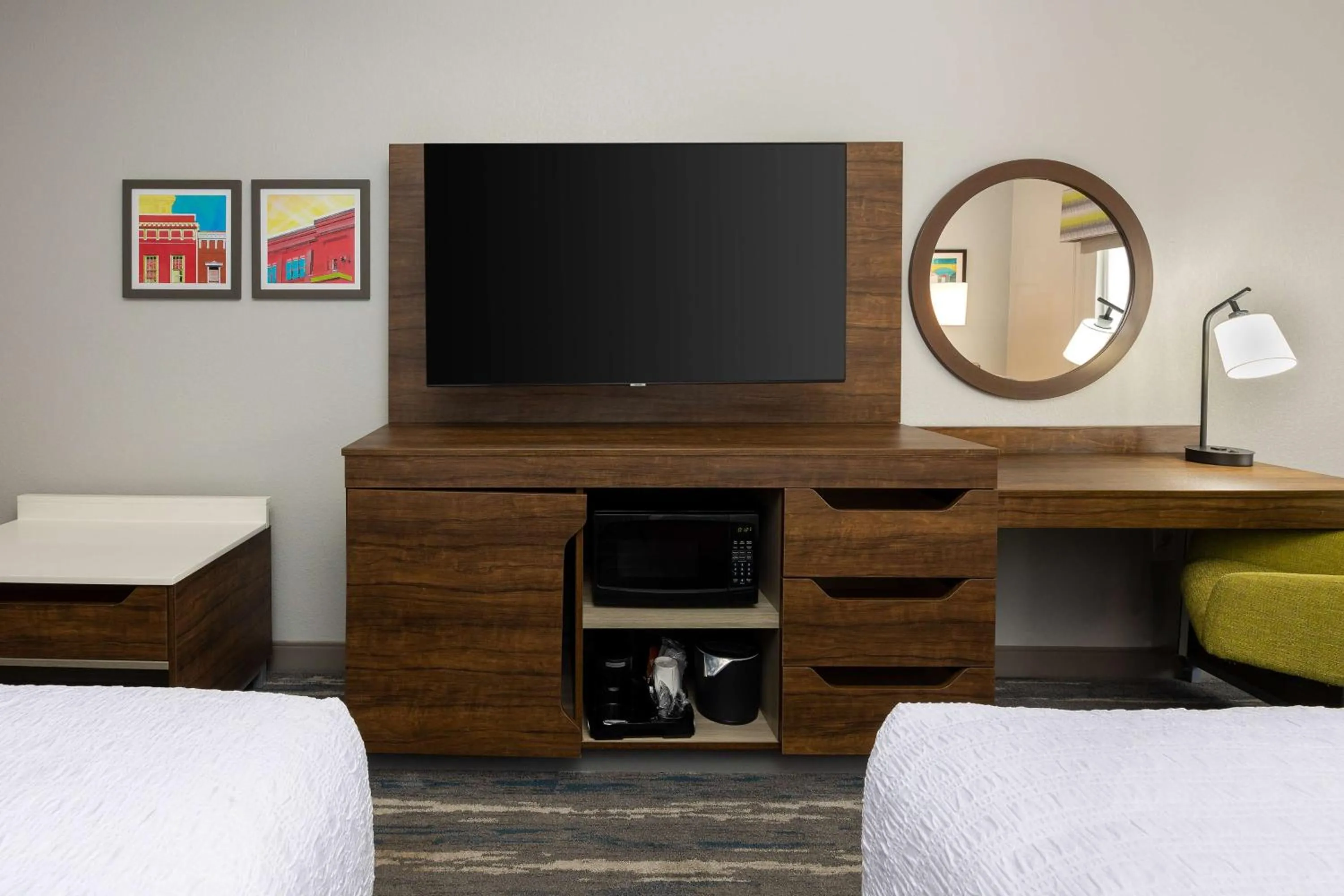 Queen Room with Two Queen Beds and Bath Tub - Mobility and Hearing Access in Hampton Inn & Suites Alpharetta Roswell