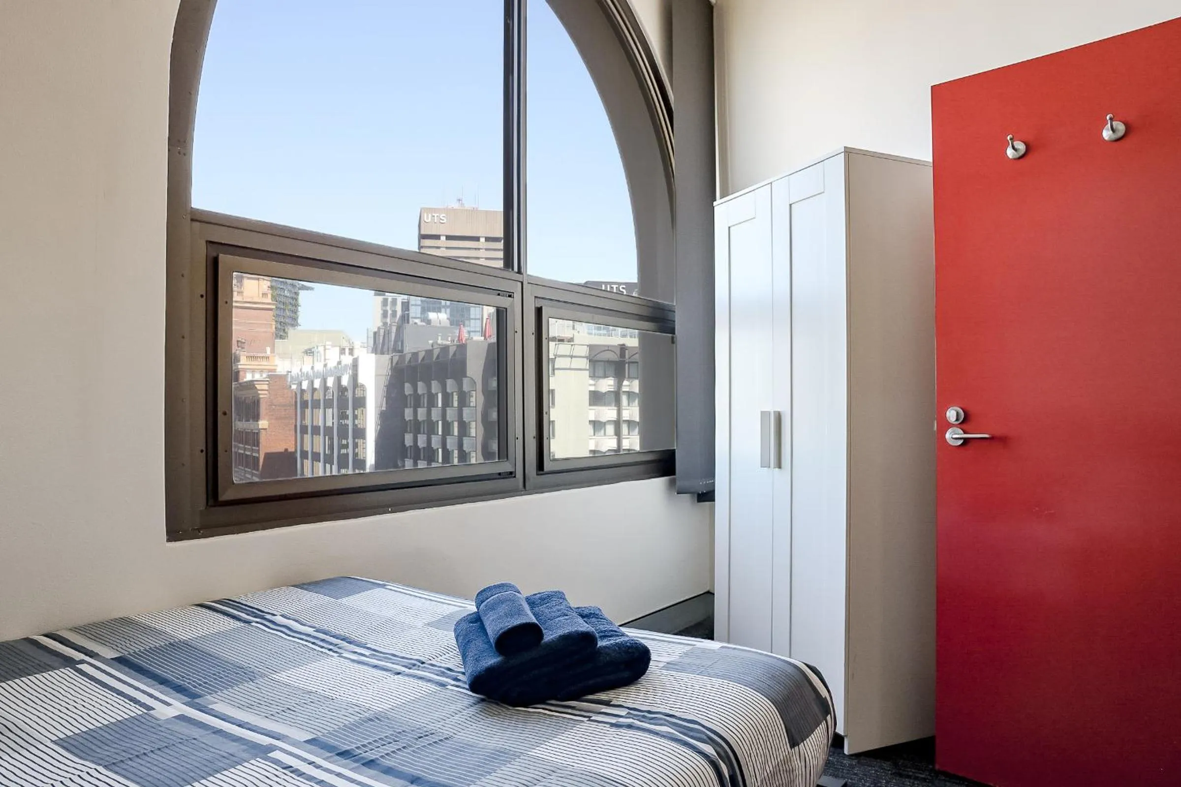 Double Room with Private Bathroom in Wake Up! Sydney Central