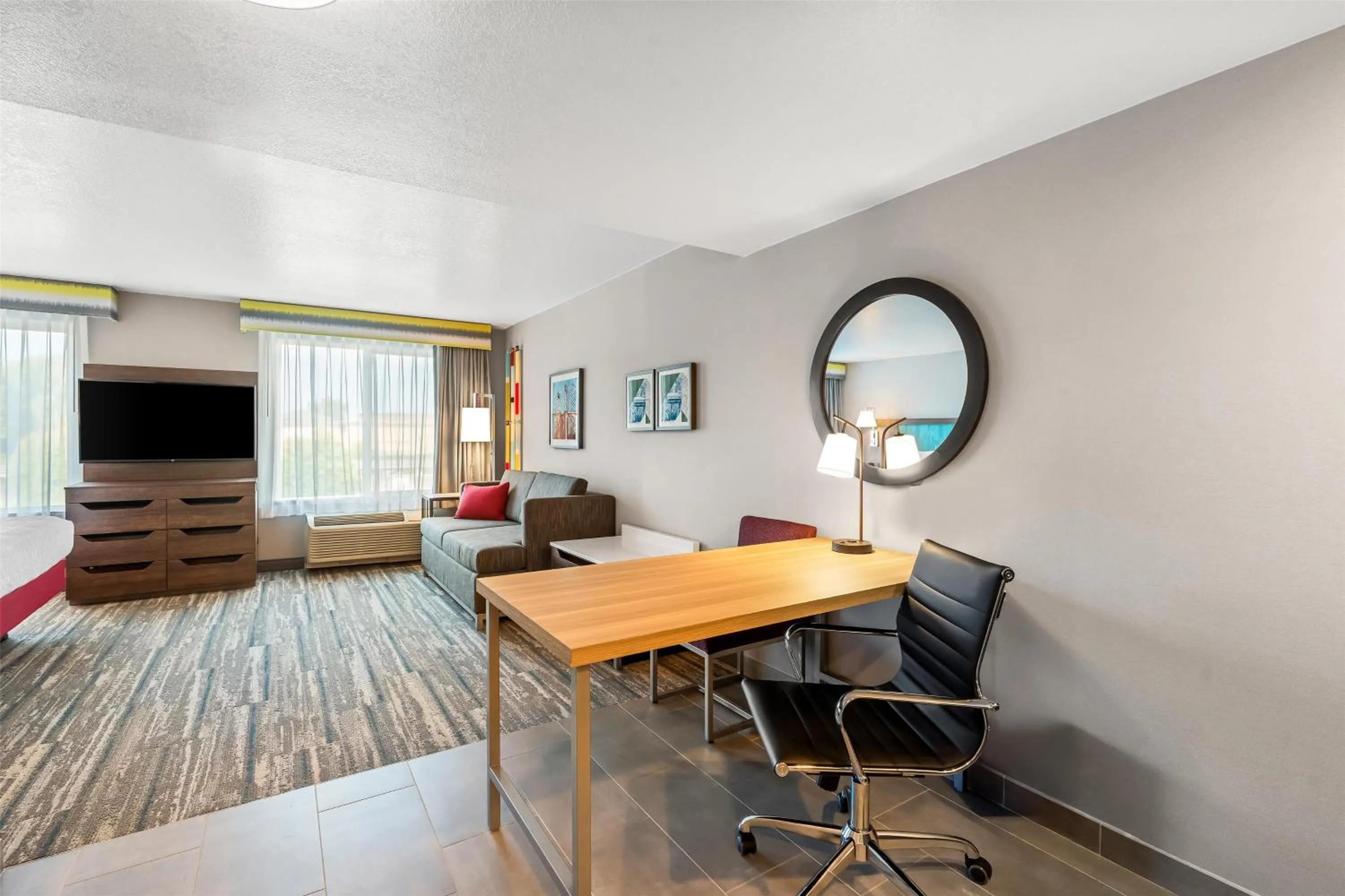 King Studio Suite with Sofa Bed - Non-Smoking in Hampton Inn & Suites Lathrop