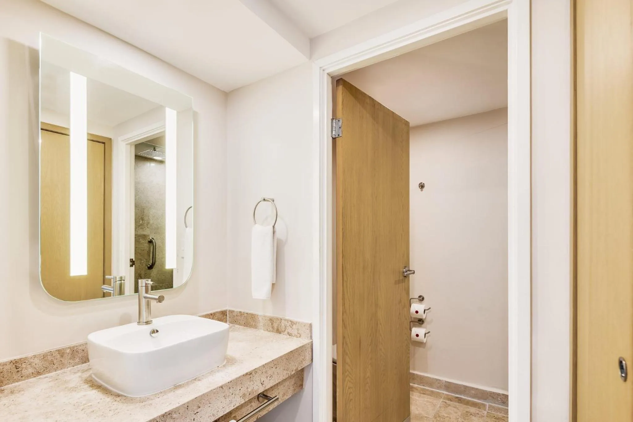 Luxury Room Plus, Ocean Front, 2 Double in Fiesta Inn Veracruz Boca Del Rio