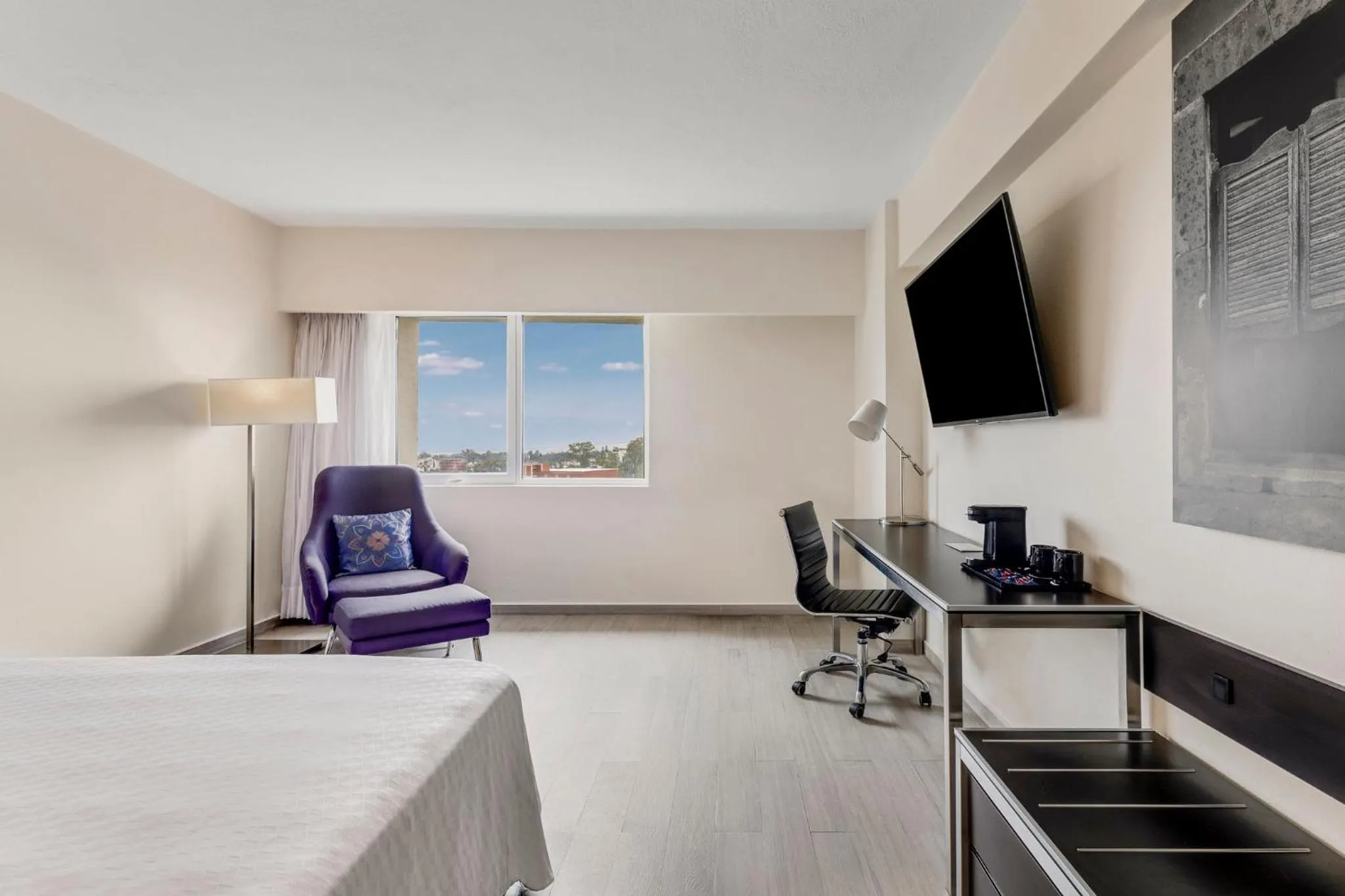 Superior King Room in Fiesta Inn Guadalajara Expo