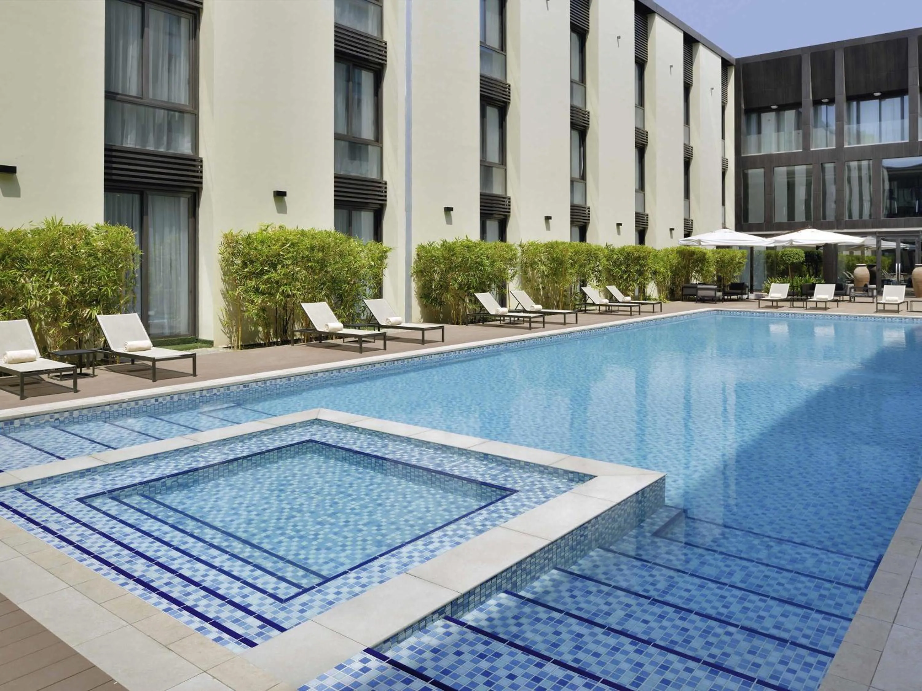 Residence Studio with Pool View in Mövenpick Hotel Tahlia Jeddah