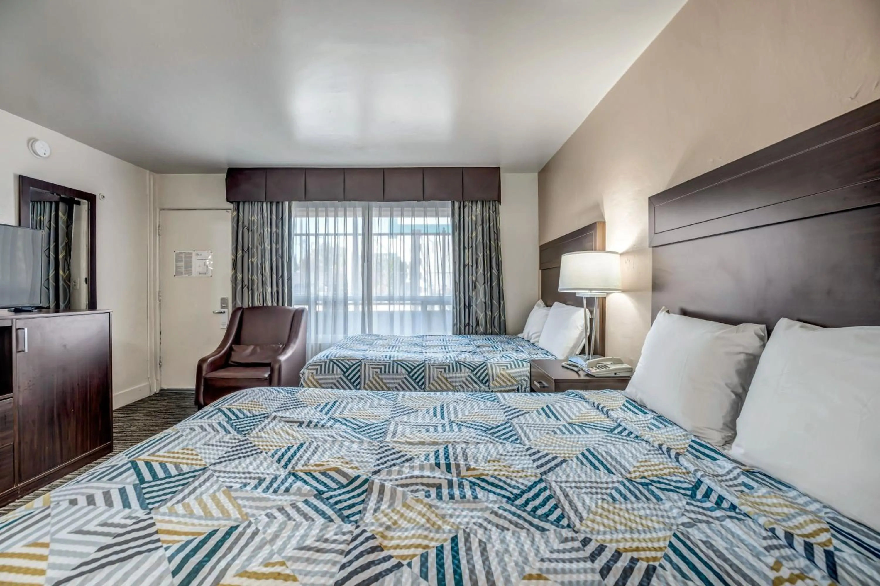 Queen Room with Two Queen Beds - Non-Smoking in Eastside Lodge