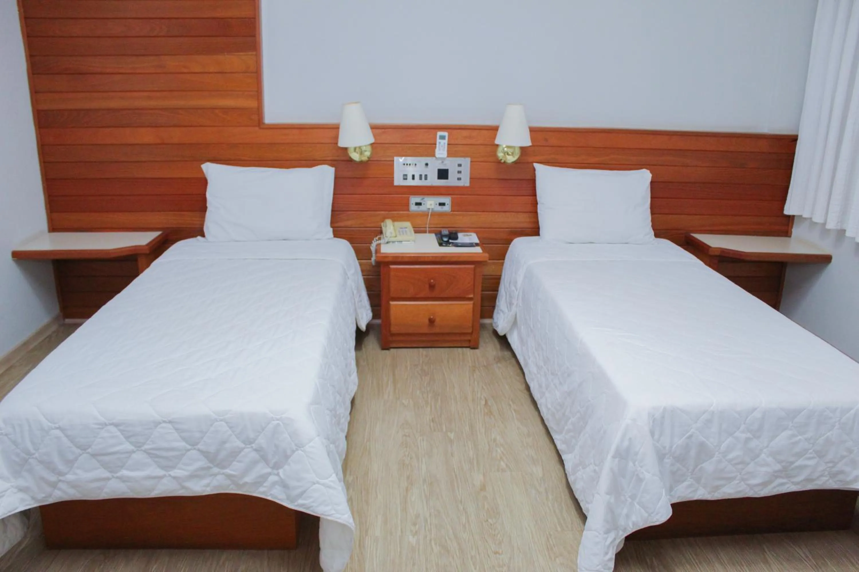 Twin Room - single occupancy in HD Plaza Hotel