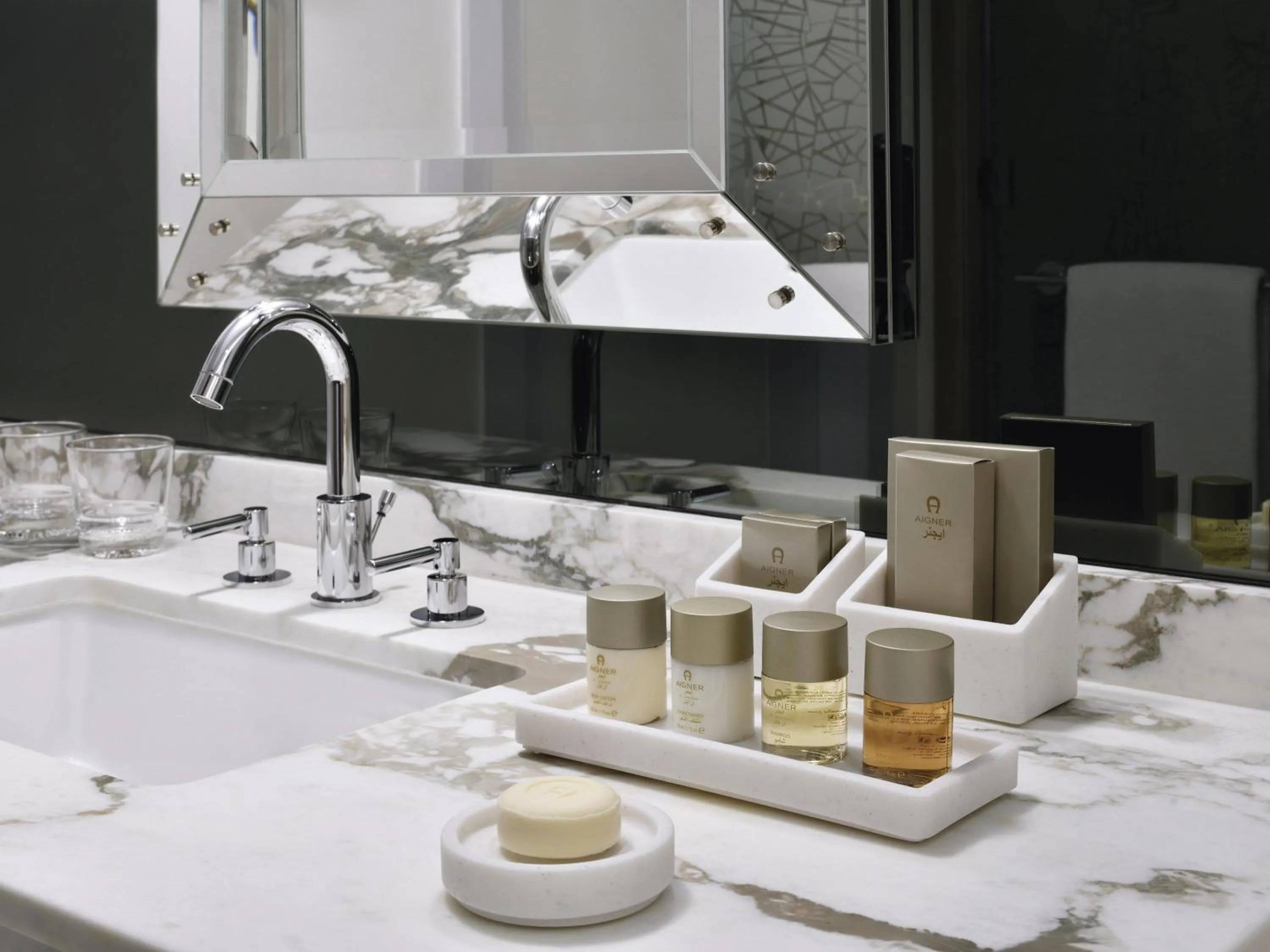 Executive King Room with Lounge Access, Breakfast, Evening drinks and Canapés in Grand Plaza Mövenpick Media City