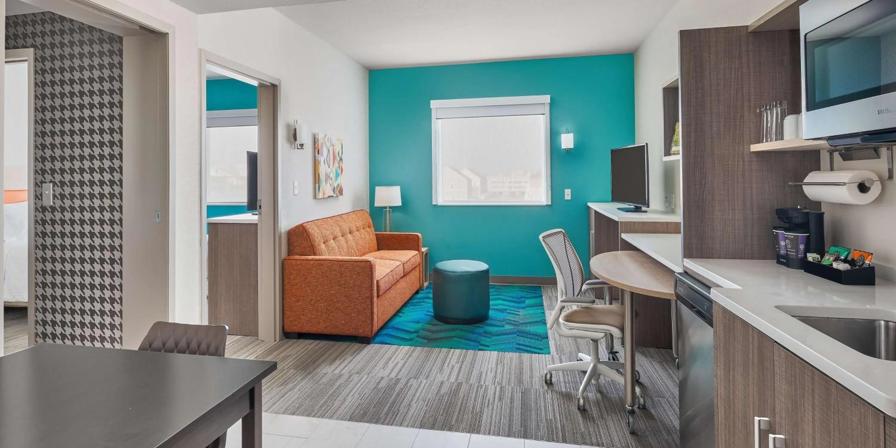 One-Bedroom Queen Suite - Non-Smoking in Home2 Suites by Hilton Ocean City Bayside