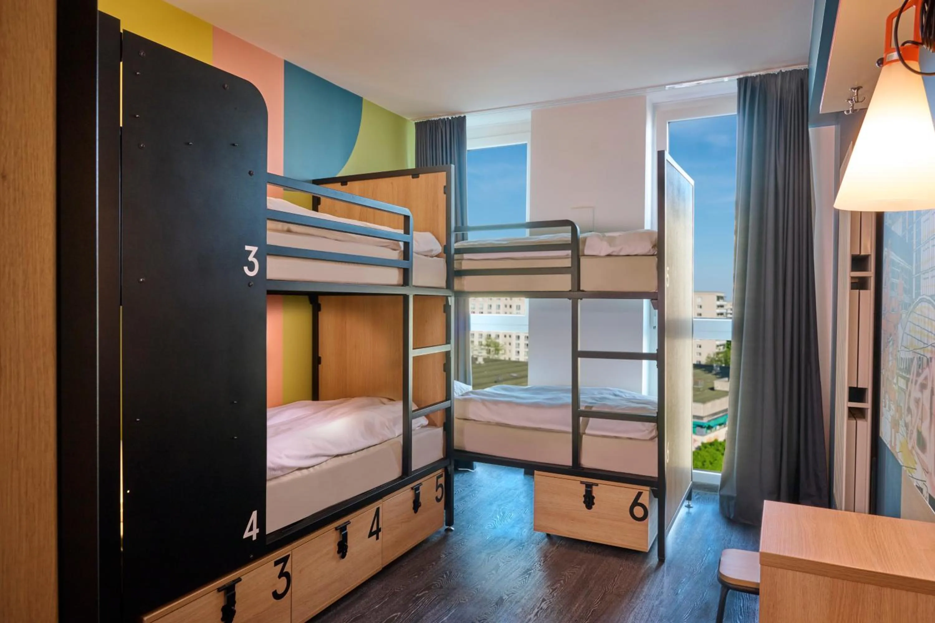 6-Bed Room with Private Bathroom in Generator Berlin Alexanderplatz