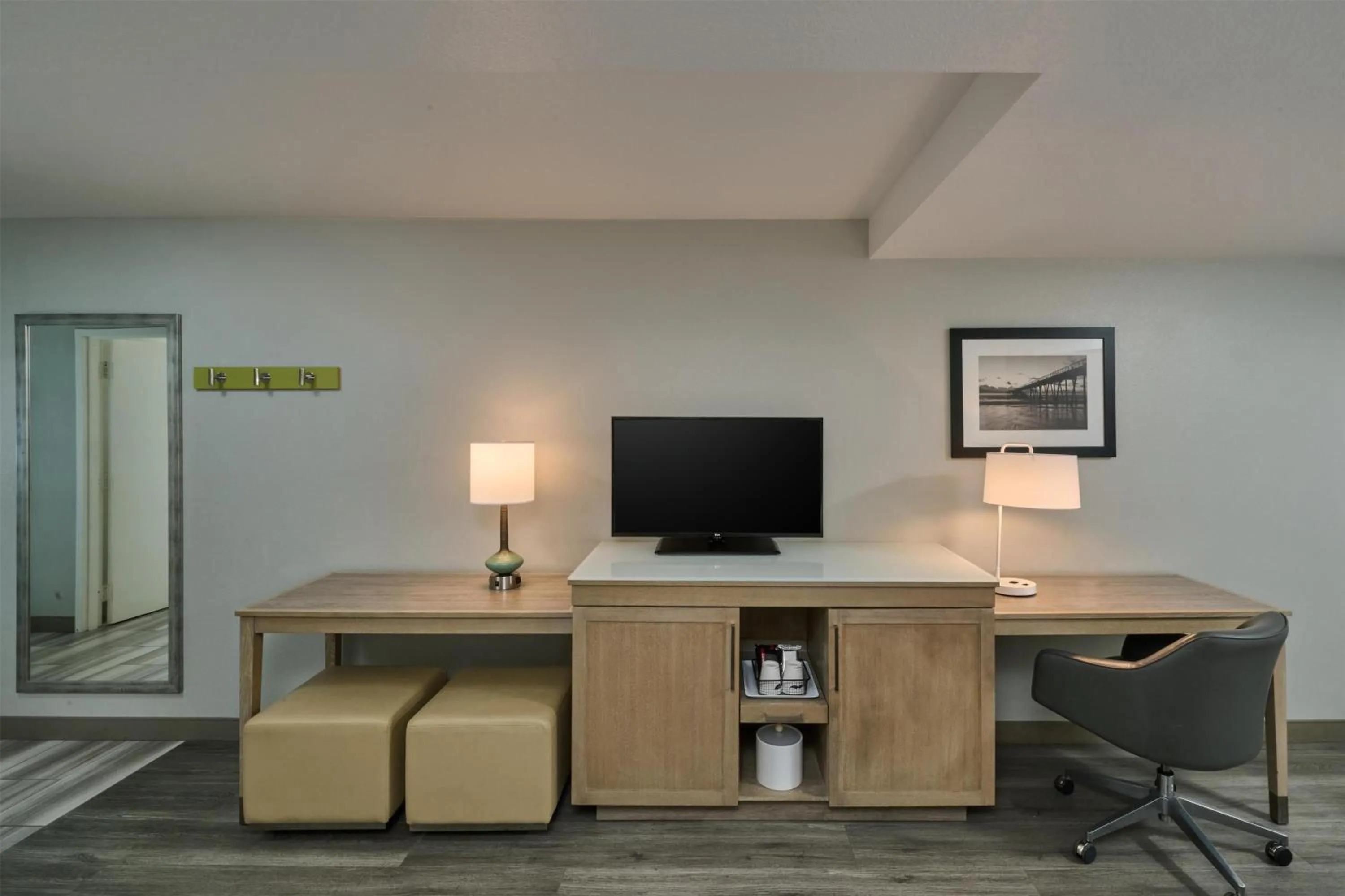 King Studio Suite with Balcony - Non-Smoking in Hampton Inn & Suites Hermosa Beach