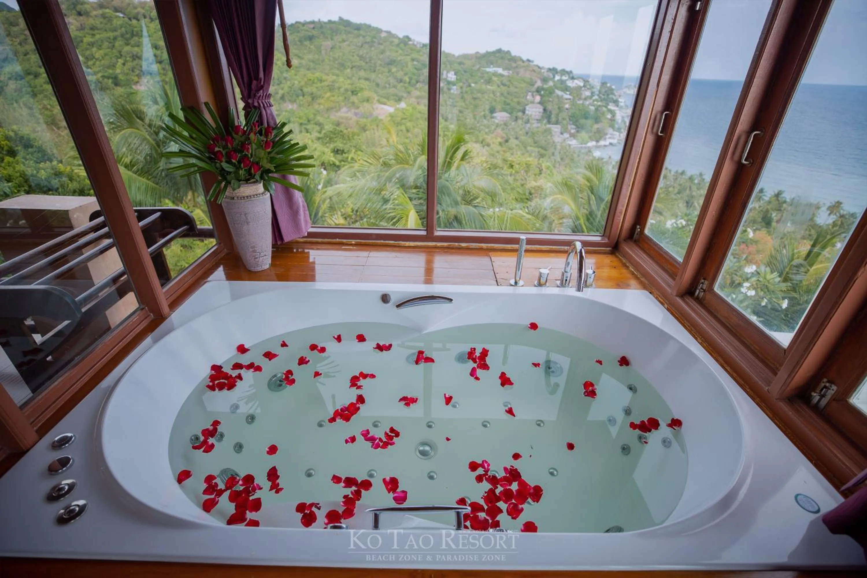 Bathtub Sea View in Ko Tao Paradise Resort