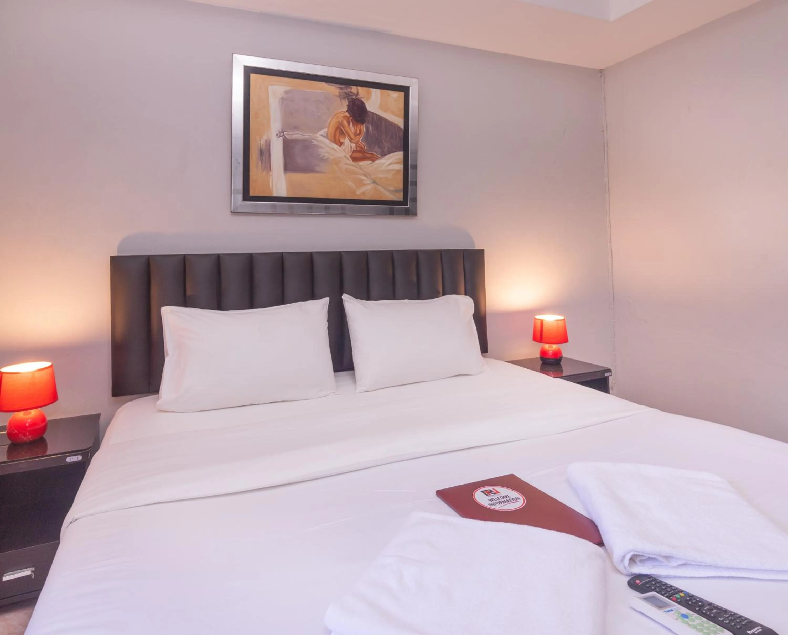 Superior Room - No Balcony in Robin's Nest Guesthouse & Restaurant