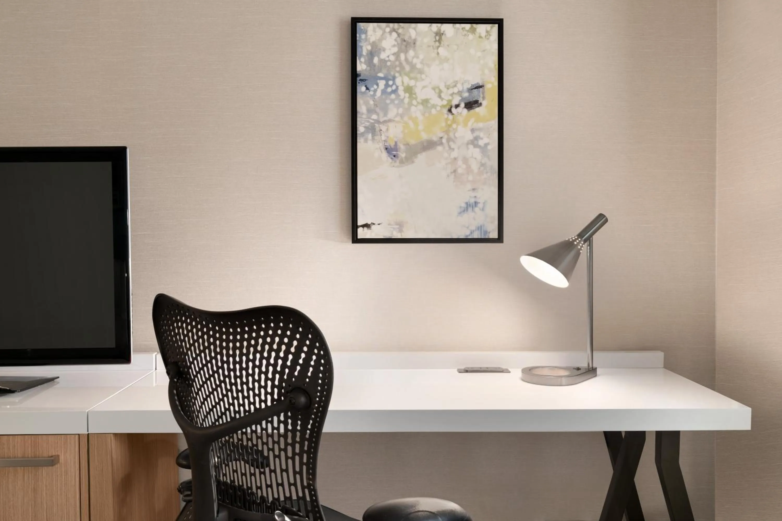 King Room in Hilton Garden Inn Tysons Corner