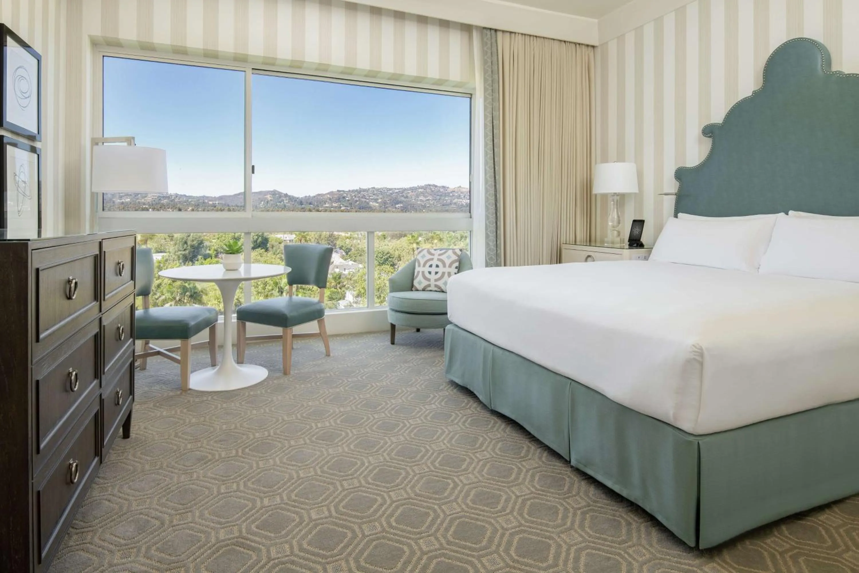 Premium One-Bedroom King Room with View in The Beverly Hilton