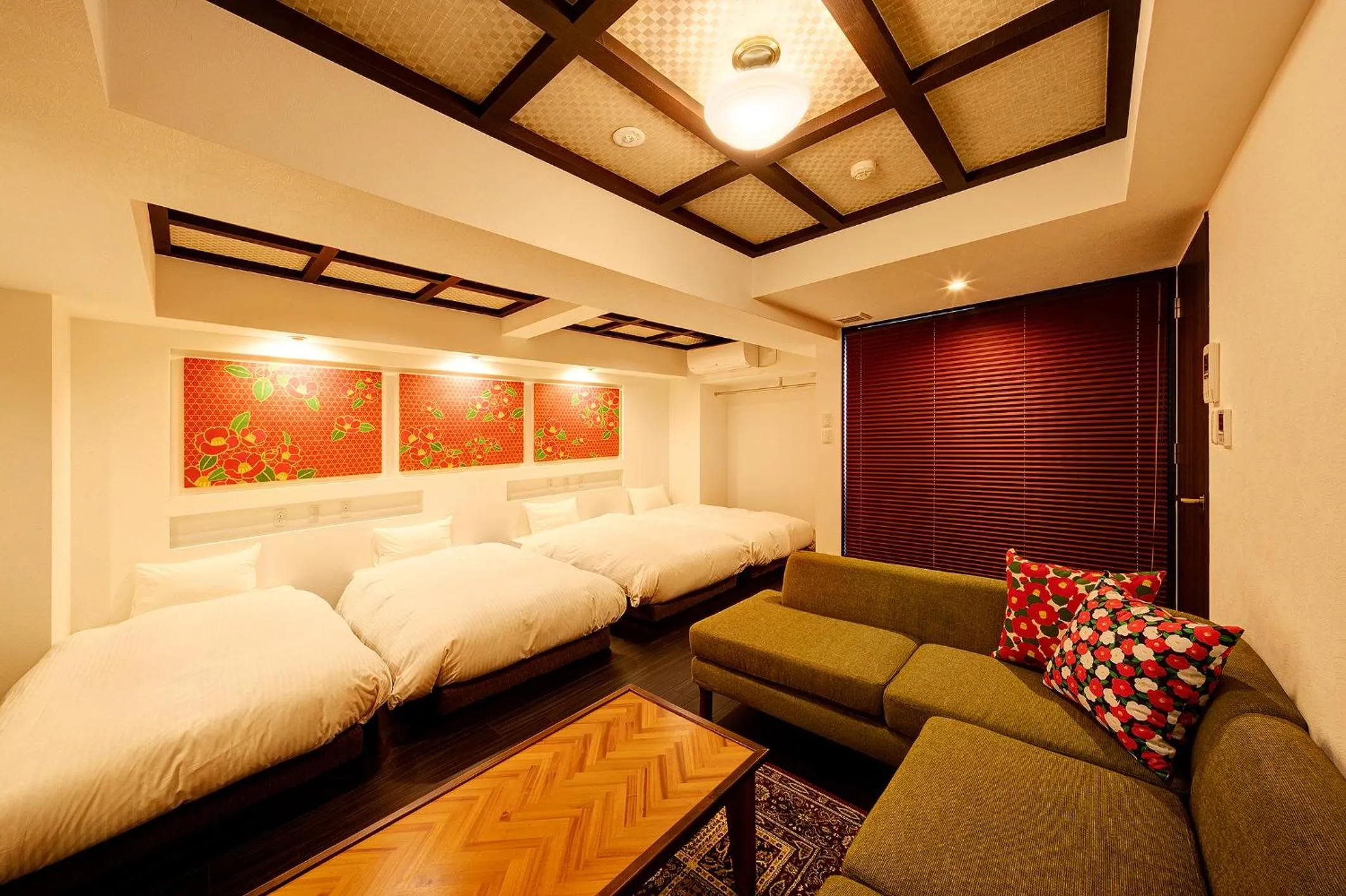 Standard Quadruple Room with Karaoke in Hotel Sanrriott Kitahama