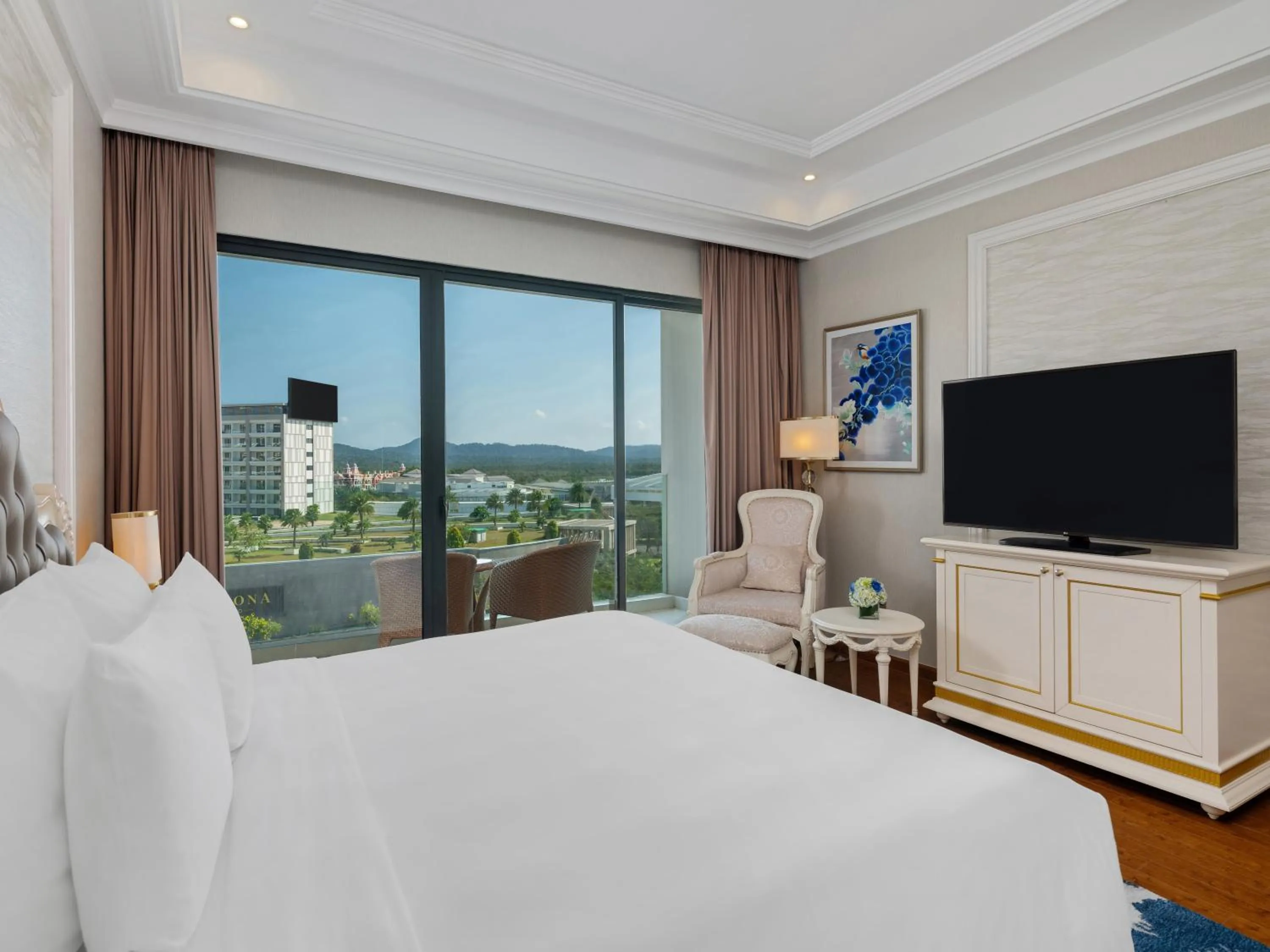 Deluxe Double Room with Mountain View in Radisson Blu Resort Phu Quoc