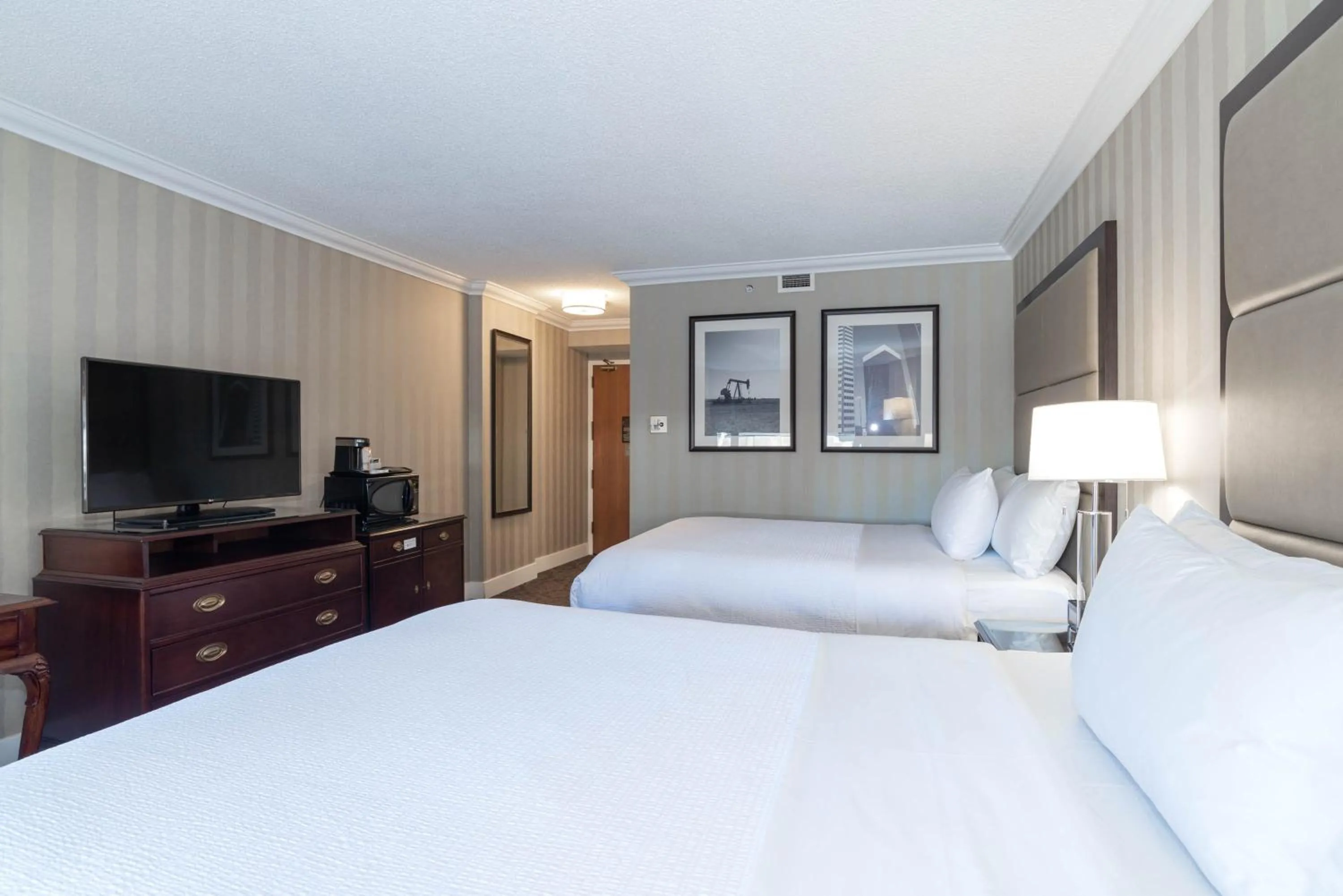 Deluxe Room, 2 Double Beds, Middle Floors in Sandman Signature Edmonton Downtown Hotel