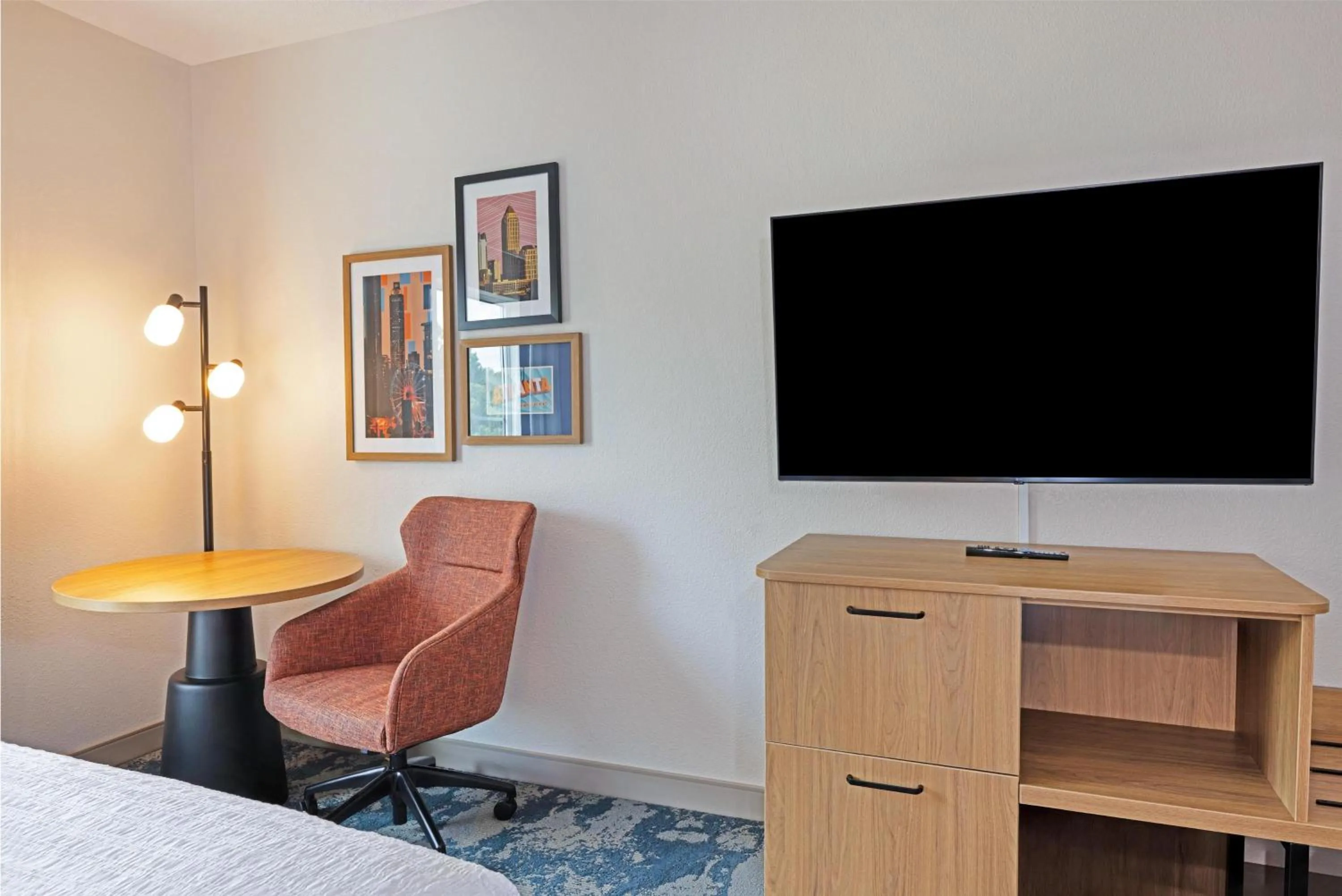 Queen Room with Two Queen Beds - Hearing Access/Non-Smoking in Hampton Inn Lawrenceville Duluth