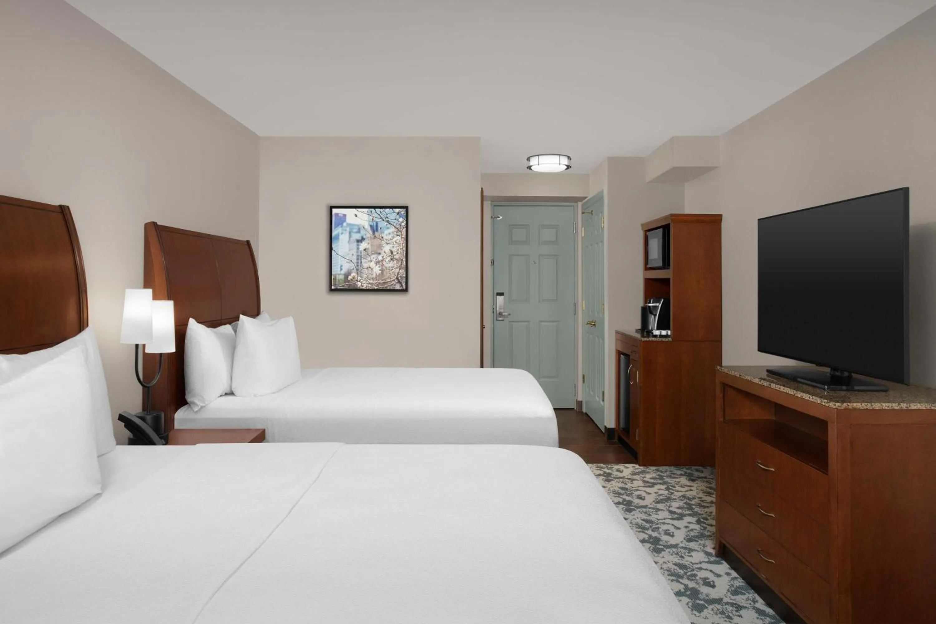 Queen Room with Two Queen Beds and Shower/Tub in Hilton Garden Inn Hoffman Estates
